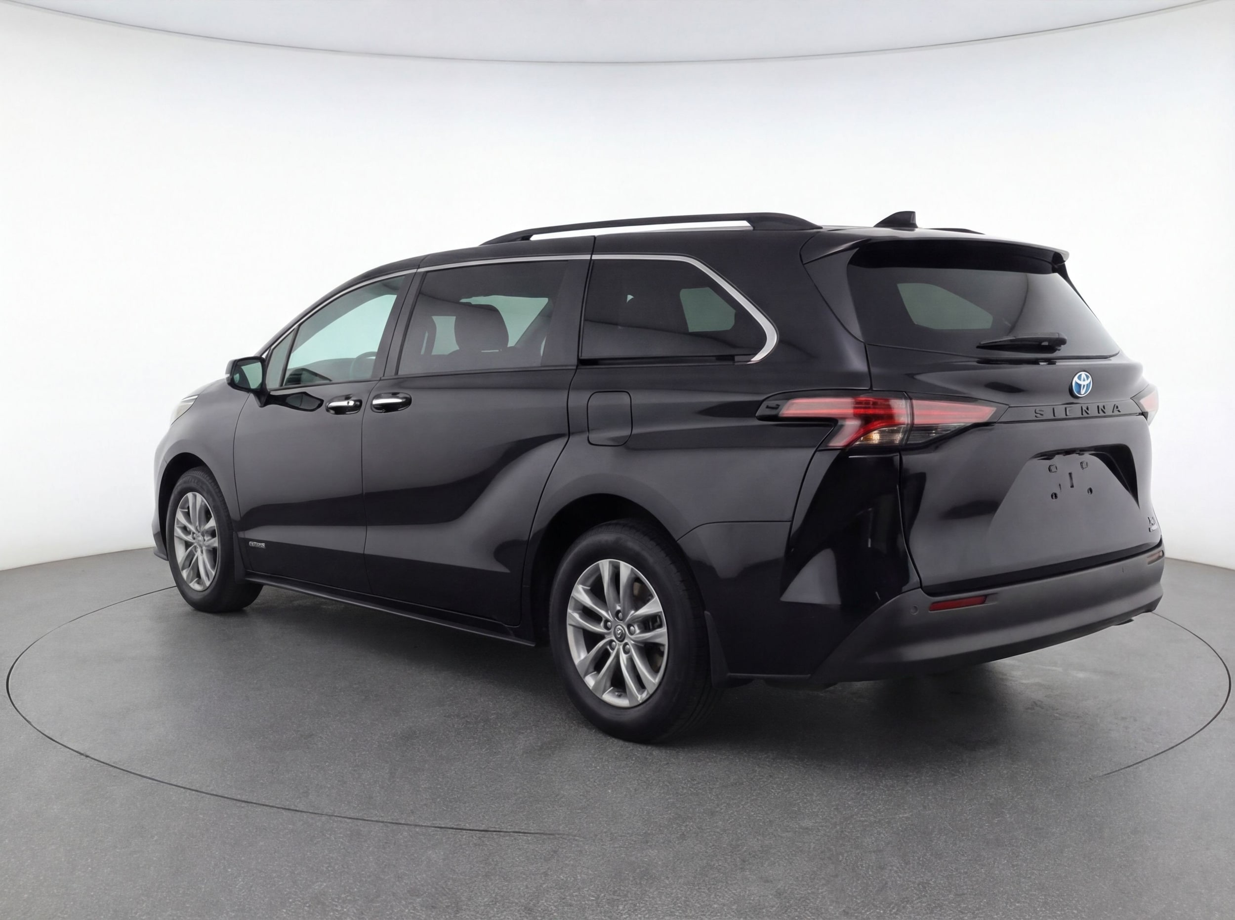 Thumbnail: 2024 Toyota Sienna - 6