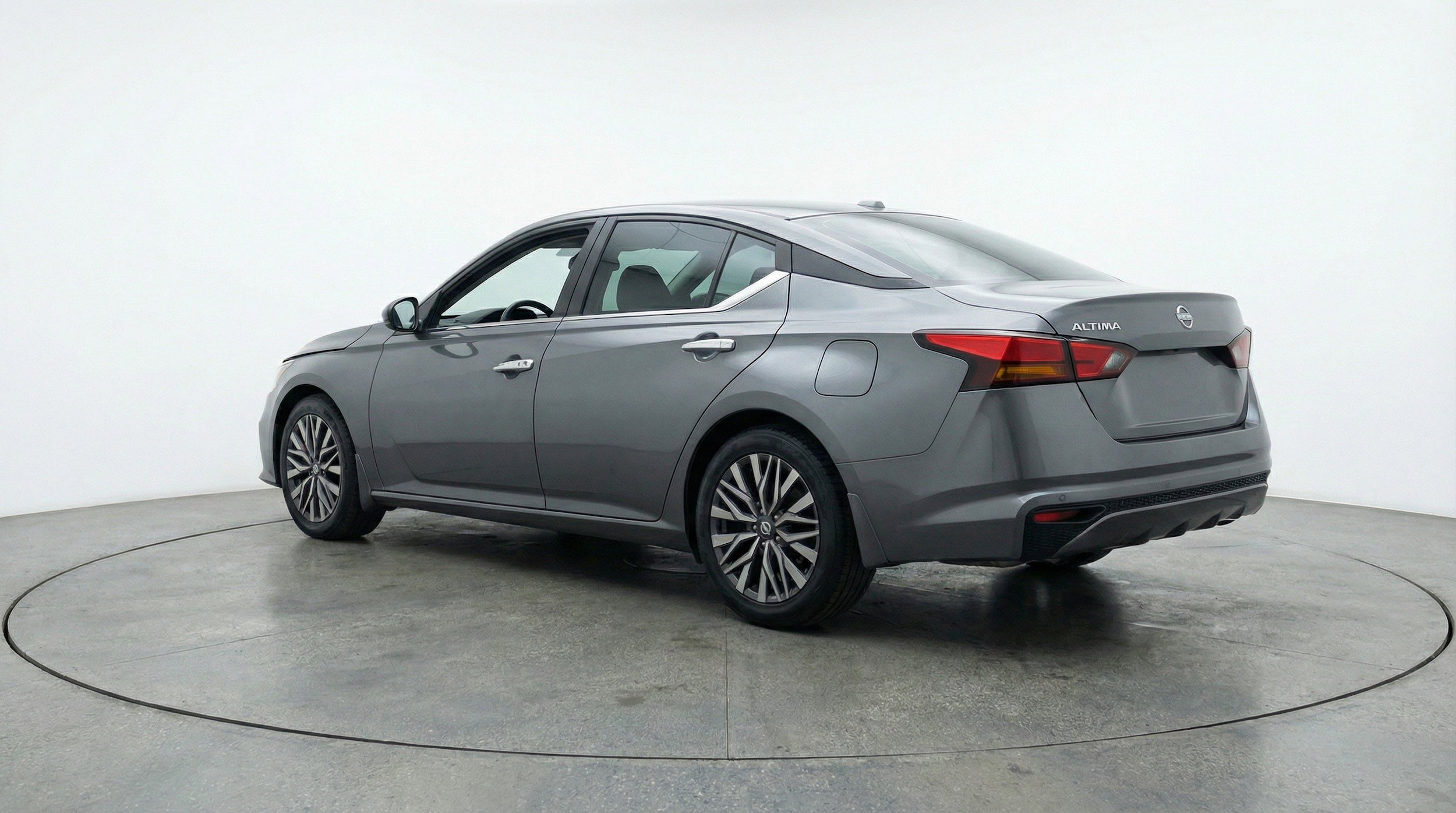 Thumbnail: 2025 Nissan Altima - 6