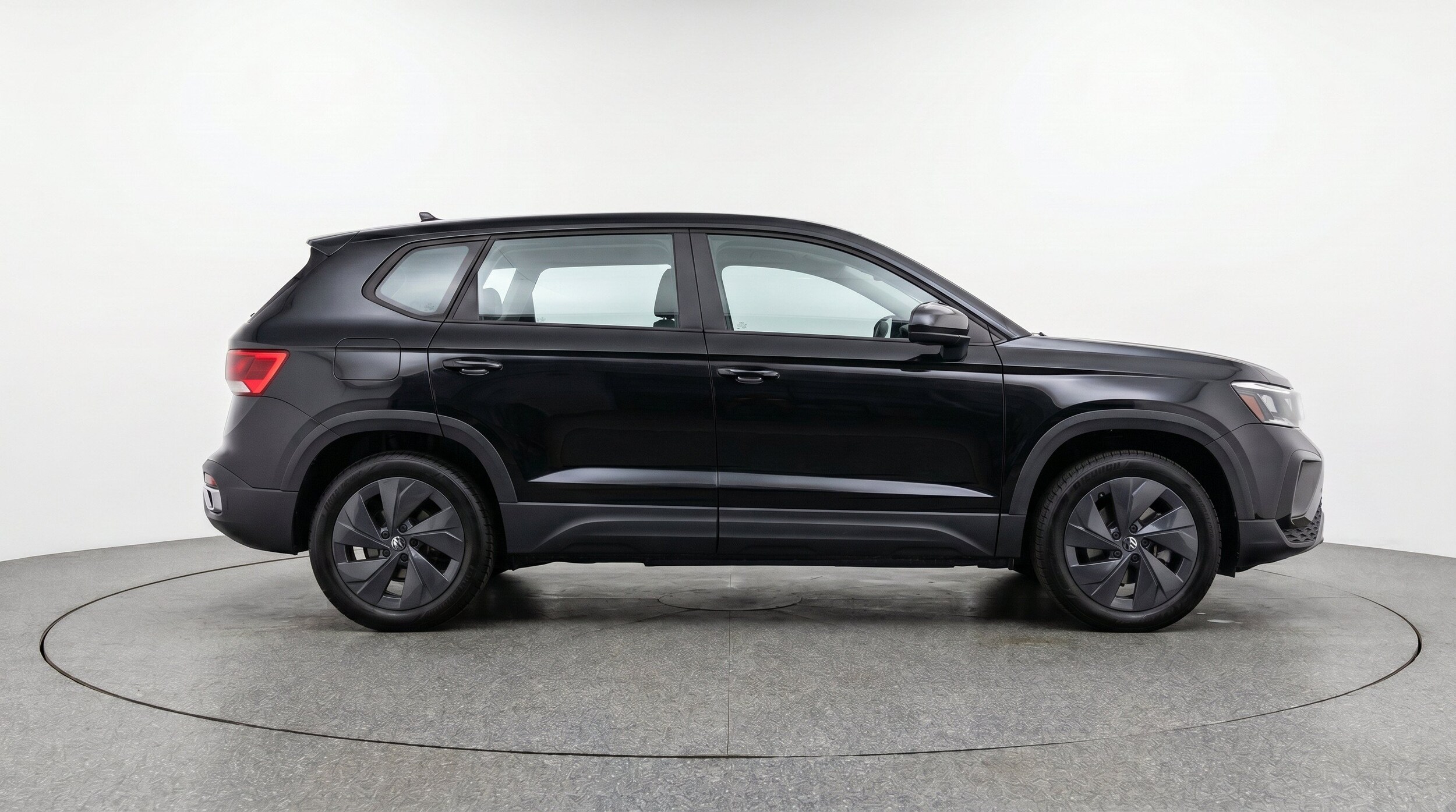 Thumbnail: 2025 Volkswagen Taos - 11