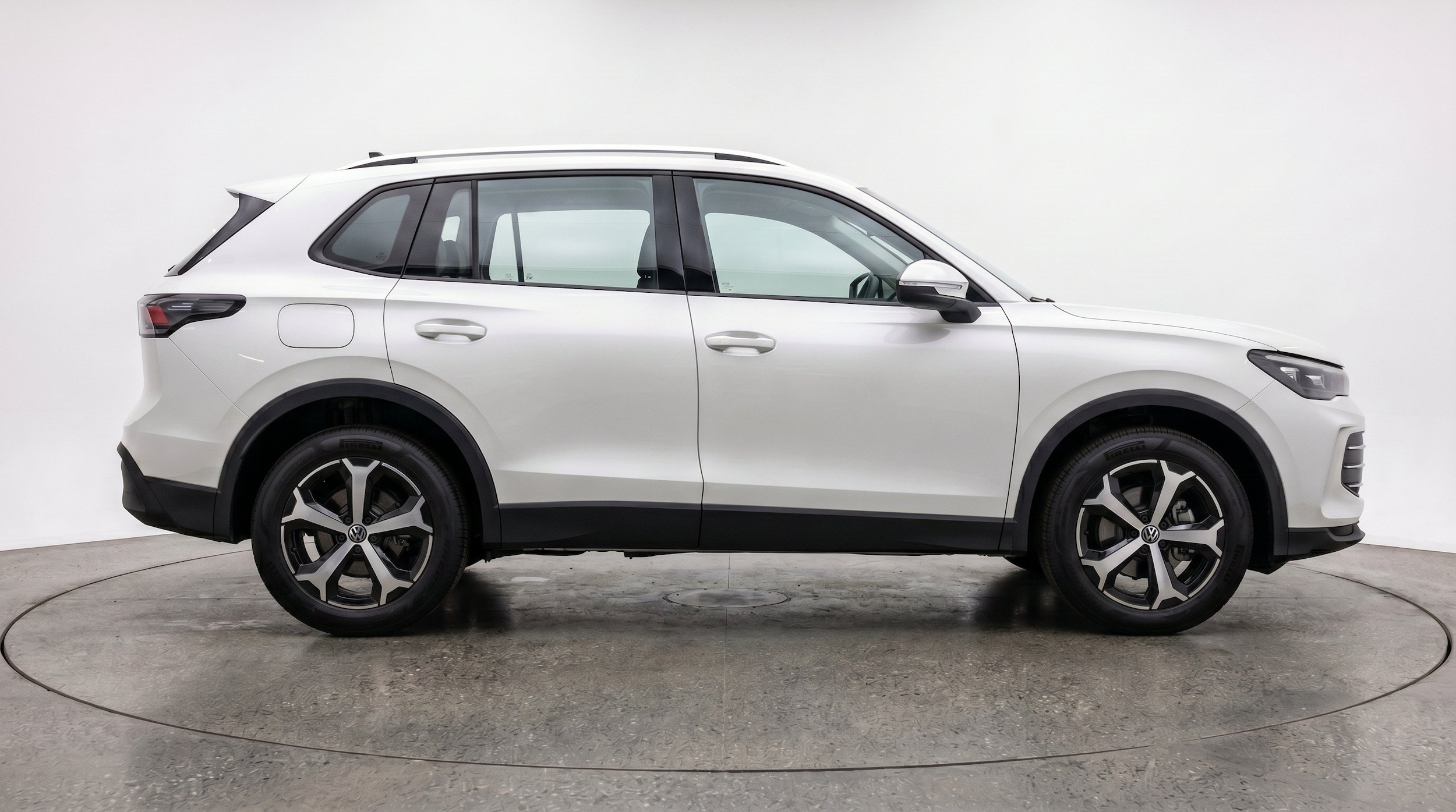 Thumbnail: 2026 Volkswagen Tiguan - 11