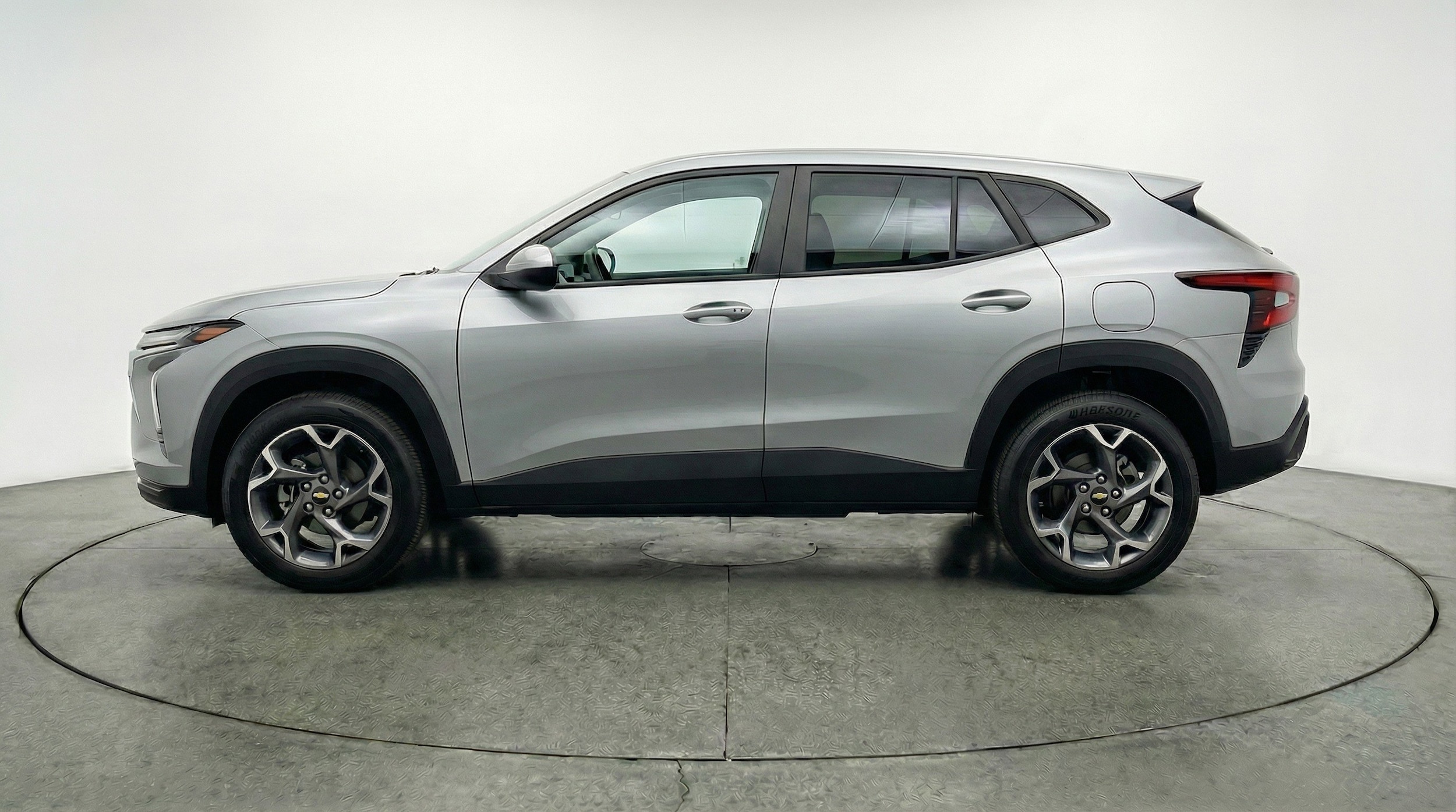 Thumbnail: 2025 Chevrolet Trax - 5