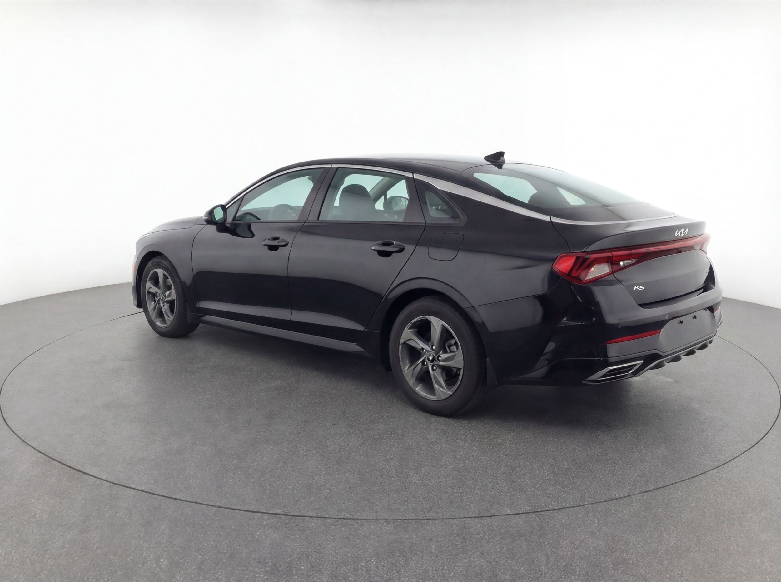 Thumbnail: 2023 Kia K5 - 5