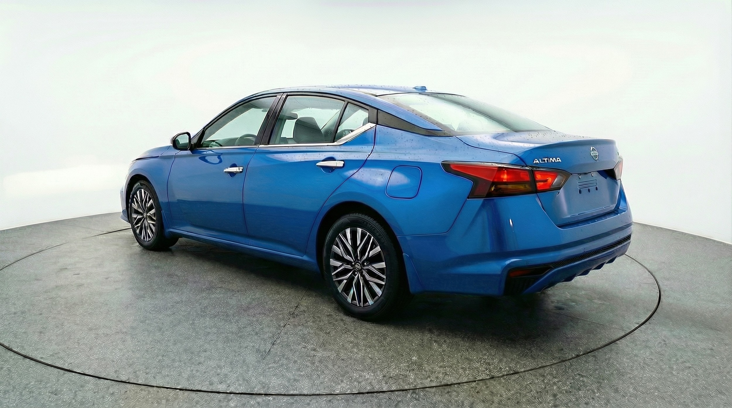 Thumbnail: 2025 Nissan Altima - 5