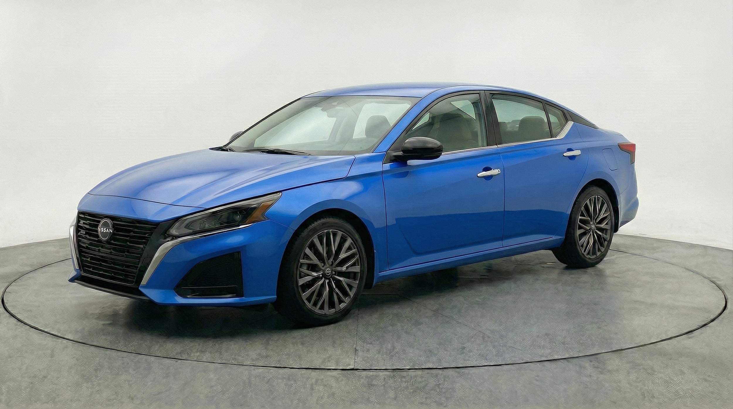 Thumbnail: 2025 Nissan Altima - 3