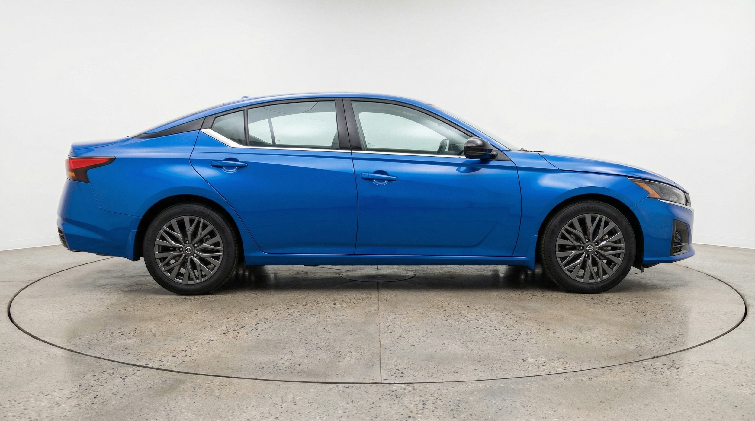 Thumbnail: 2025 Nissan Altima - 8