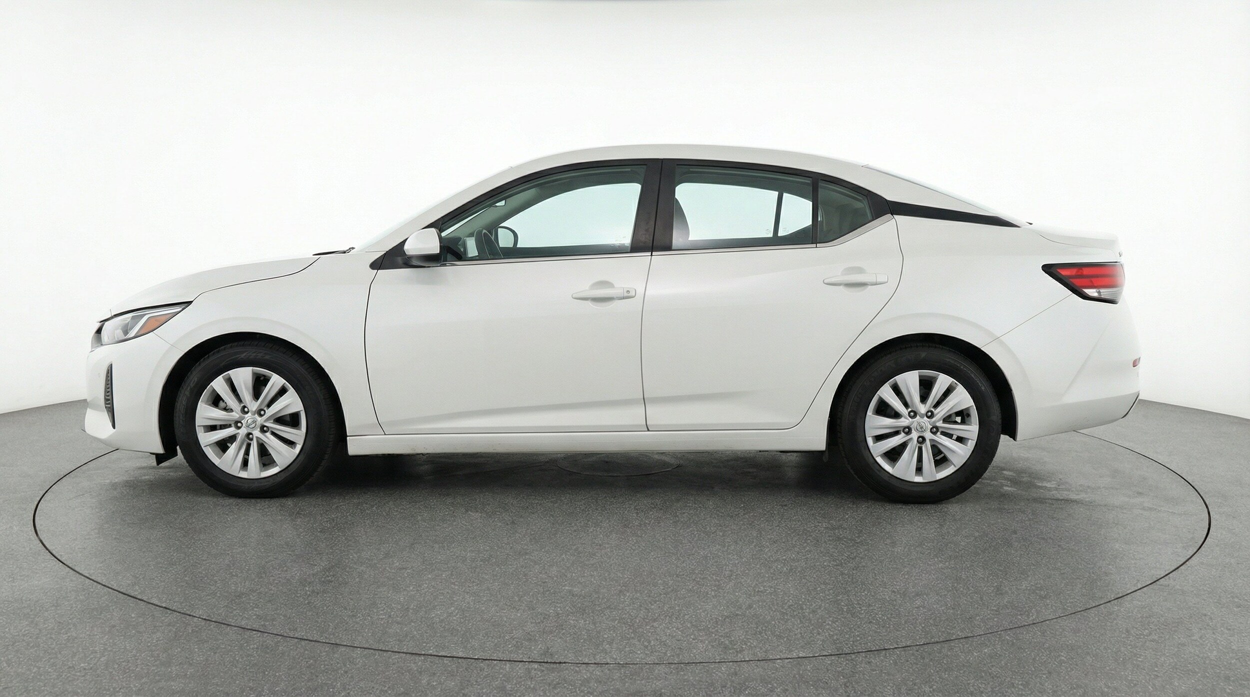 Thumbnail: 2025 Nissan Sentra - 5