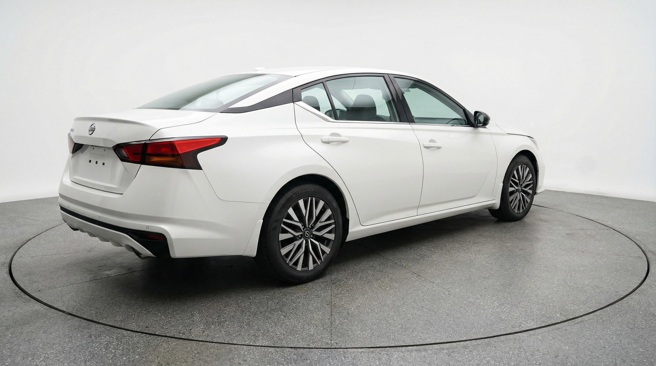 Thumbnail: 2025 Nissan Altima - 9