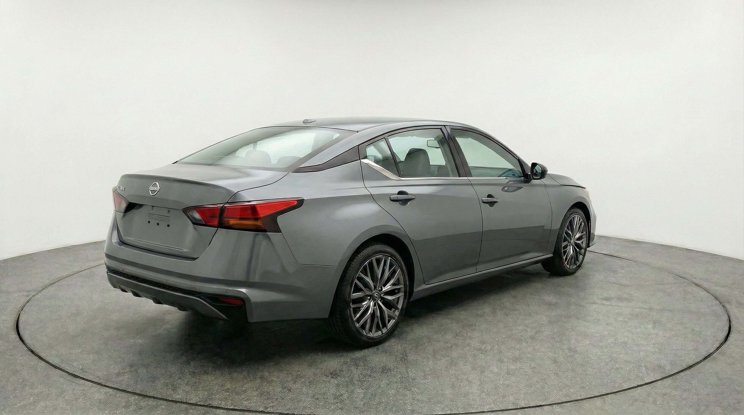 Thumbnail: 2025 Nissan Altima - 9