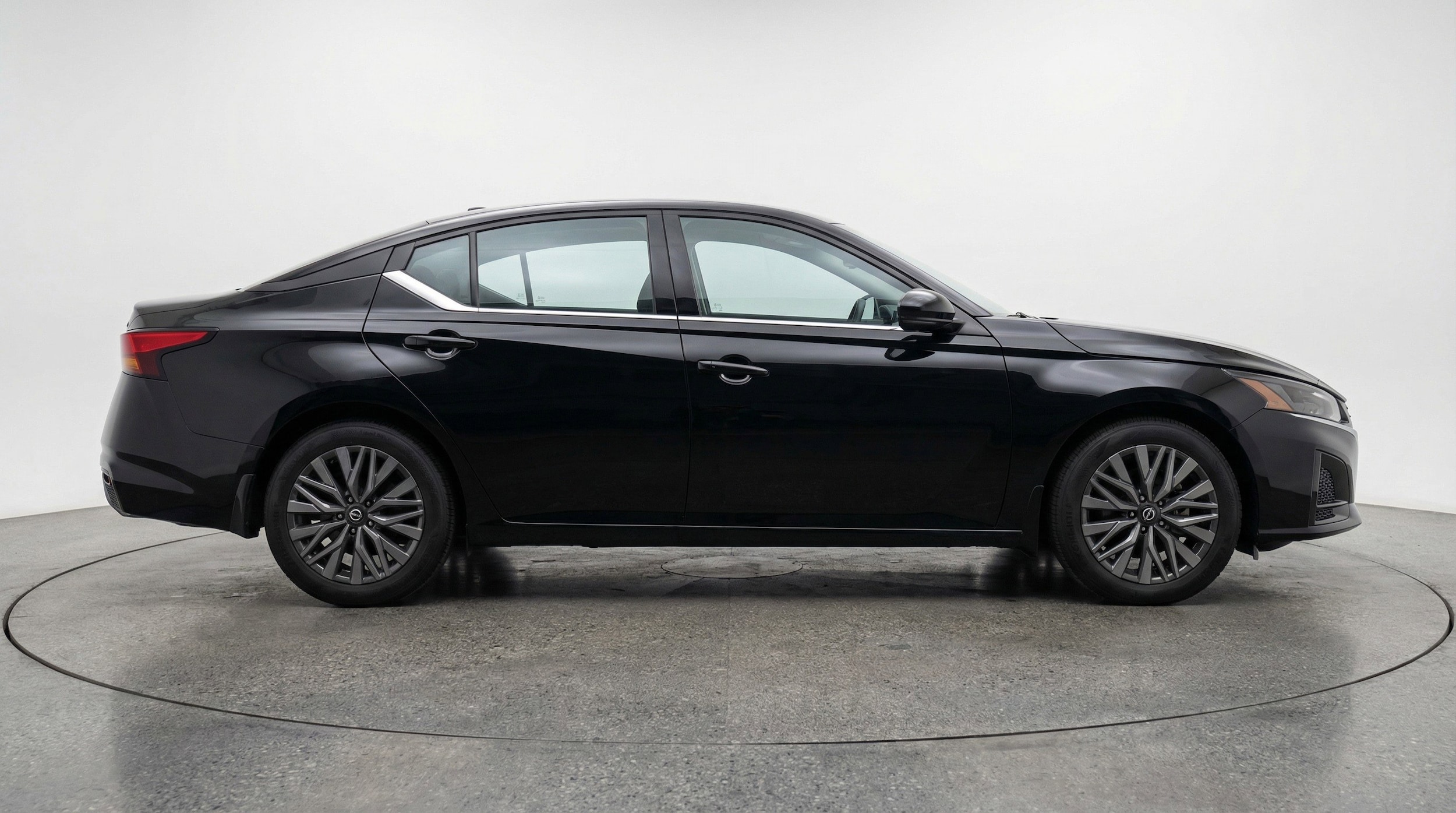 Thumbnail: 2025 Nissan Altima - 11
