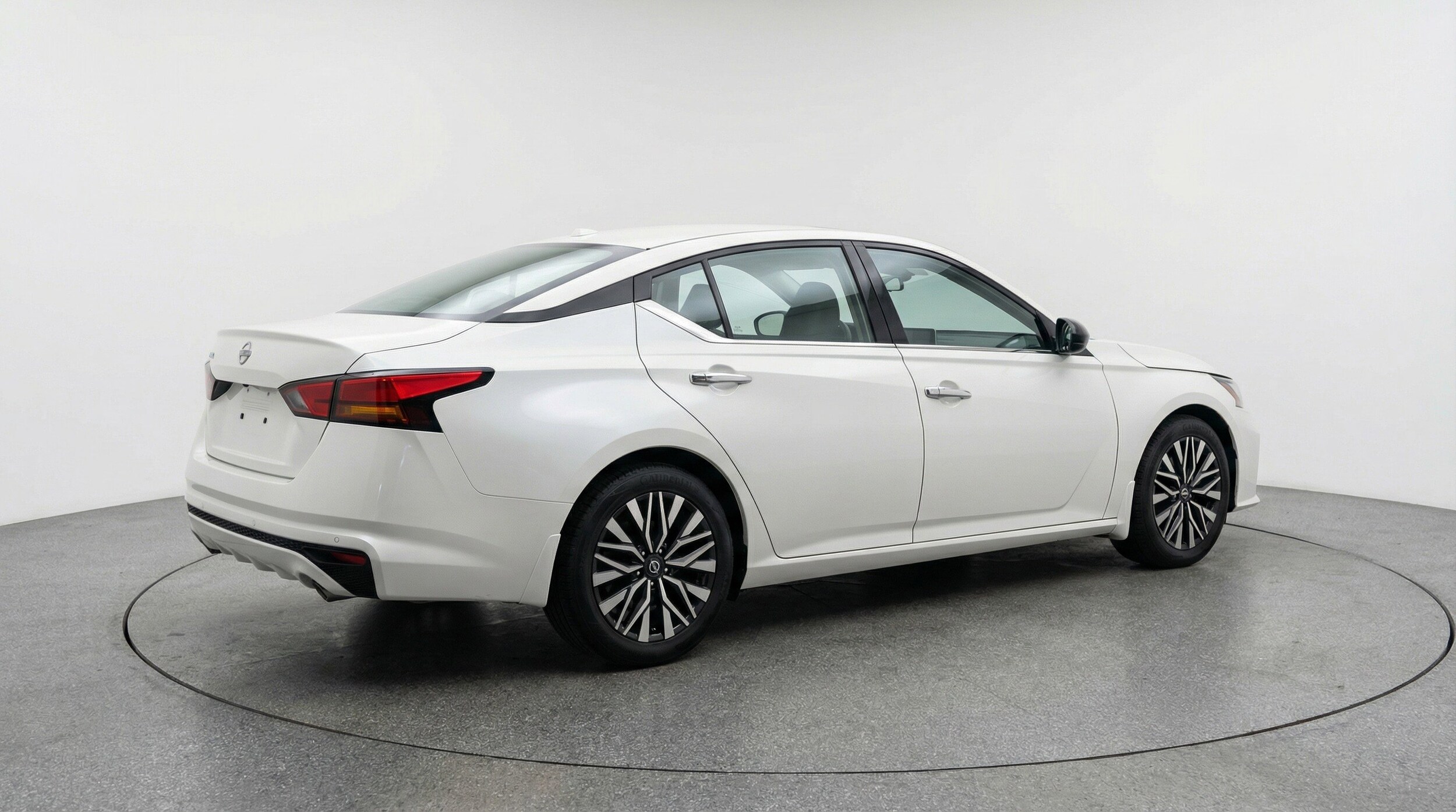 Thumbnail: 2025 Nissan Altima - 9