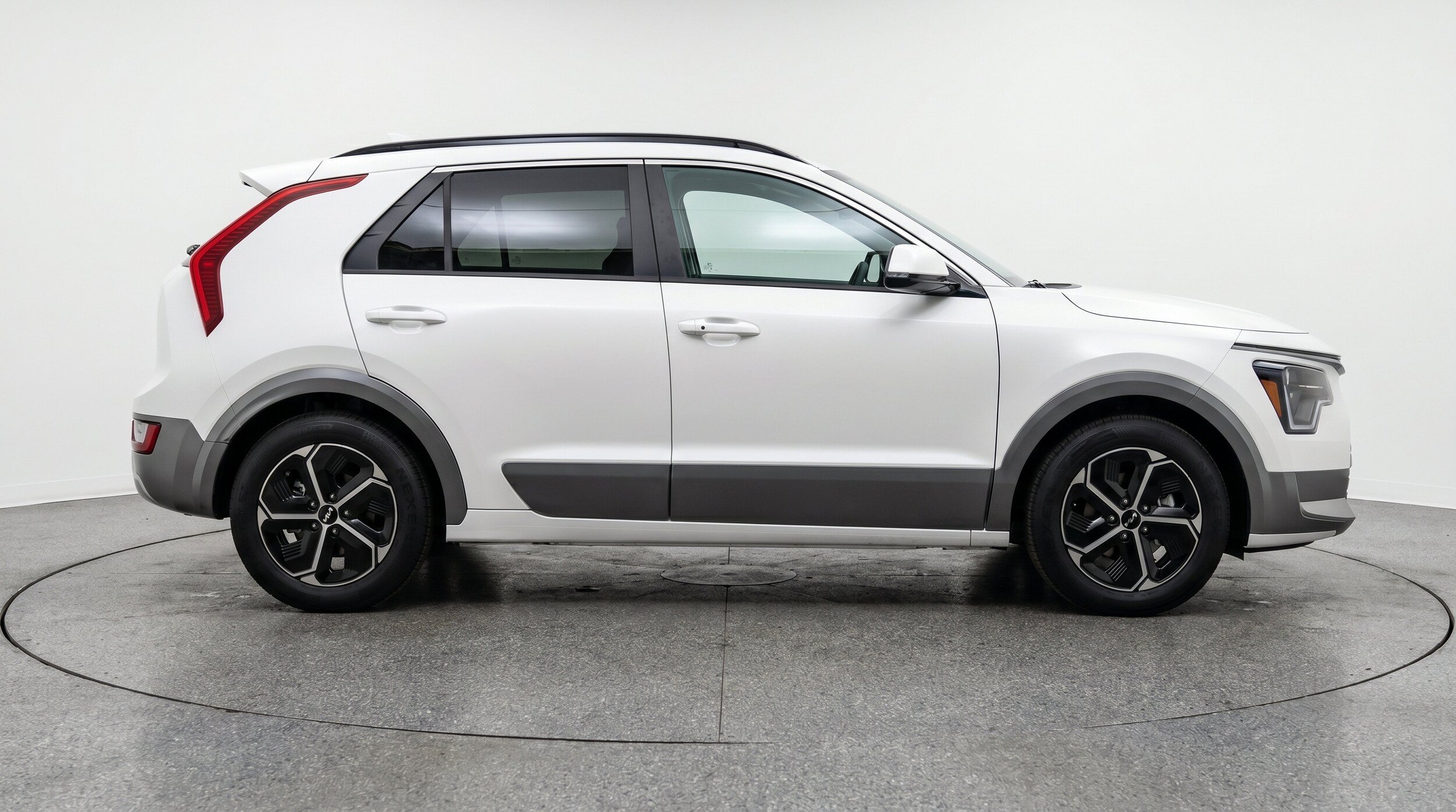 Thumbnail: 2026 Kia Niro - 11