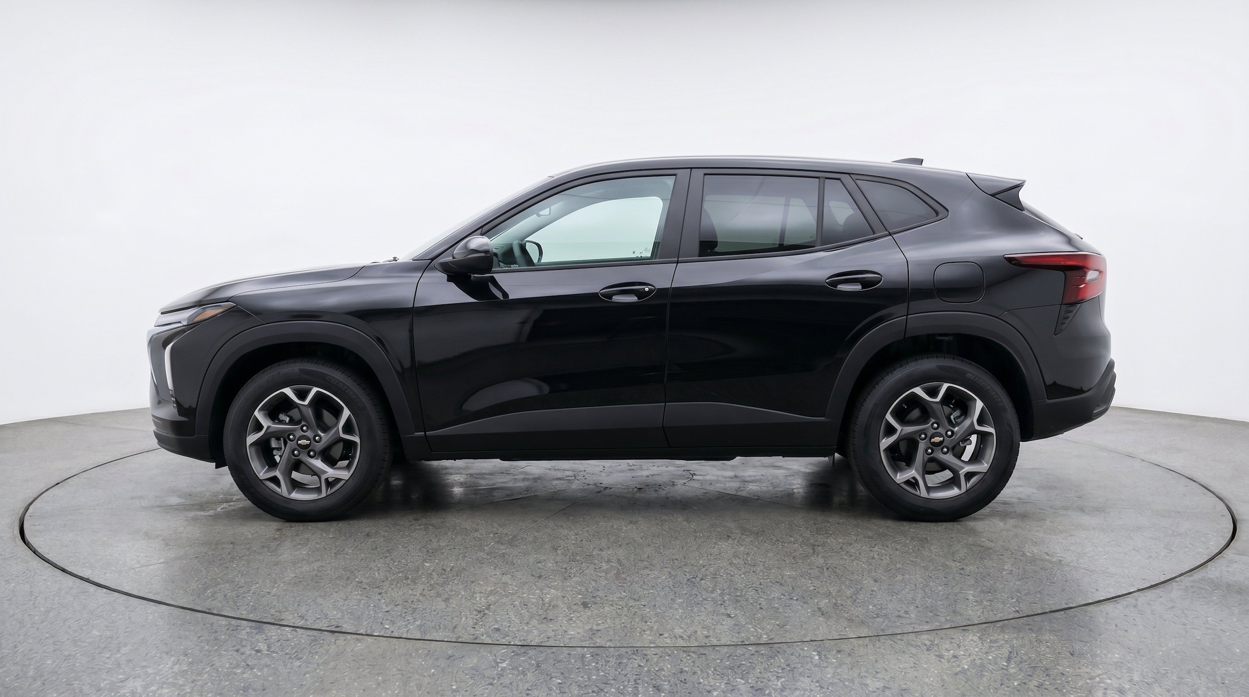 Thumbnail: 2025 Chevrolet Trax - 5