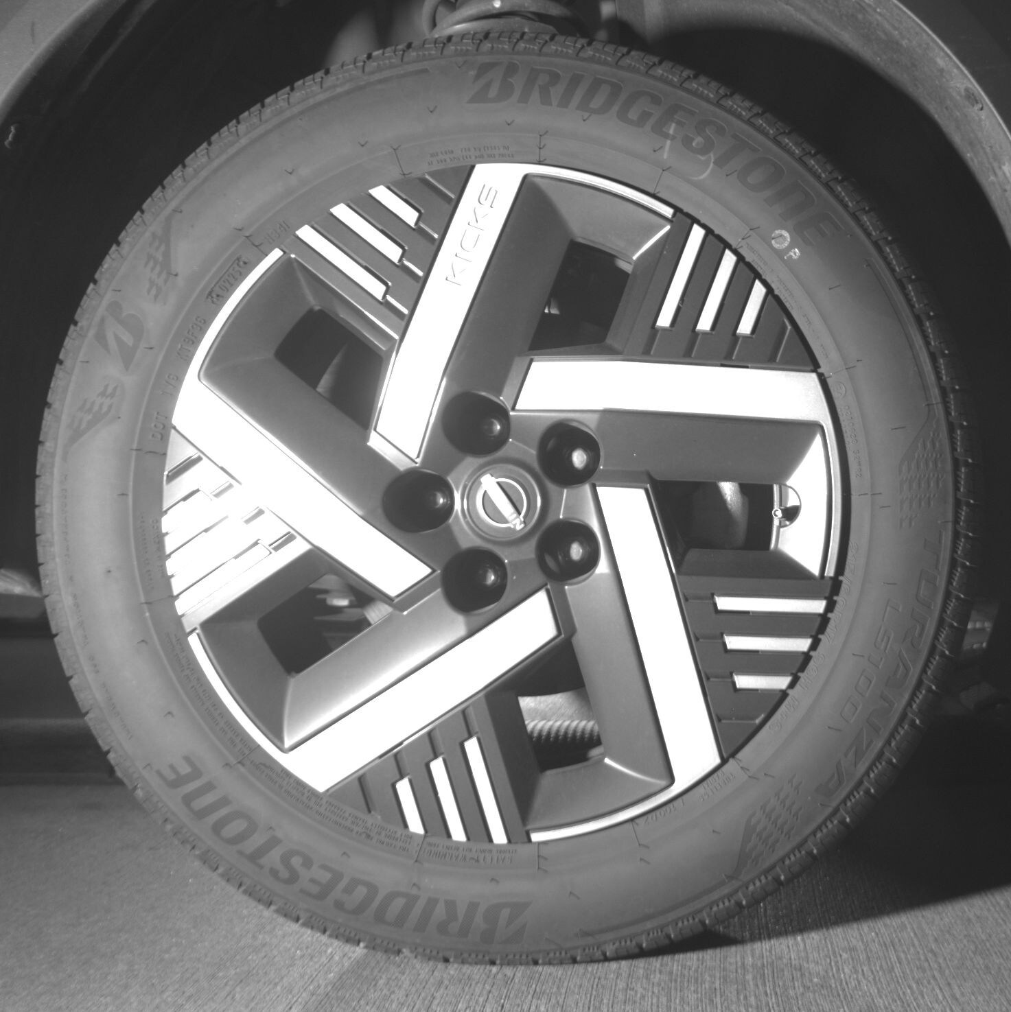 Thumbnail: 2025 Nissan Kicks - 10