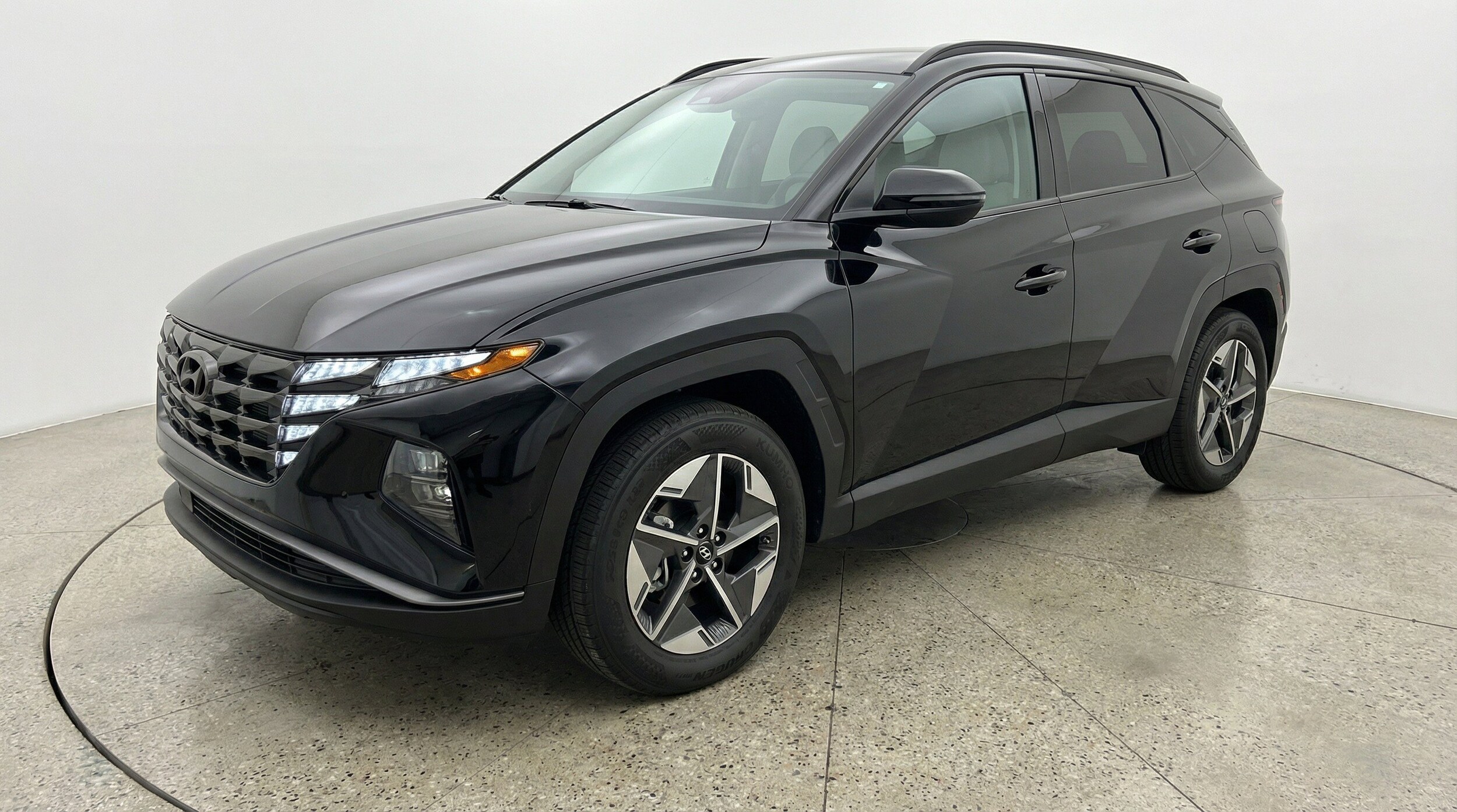 Thumbnail: 2026 Hyundai Tucson - 3