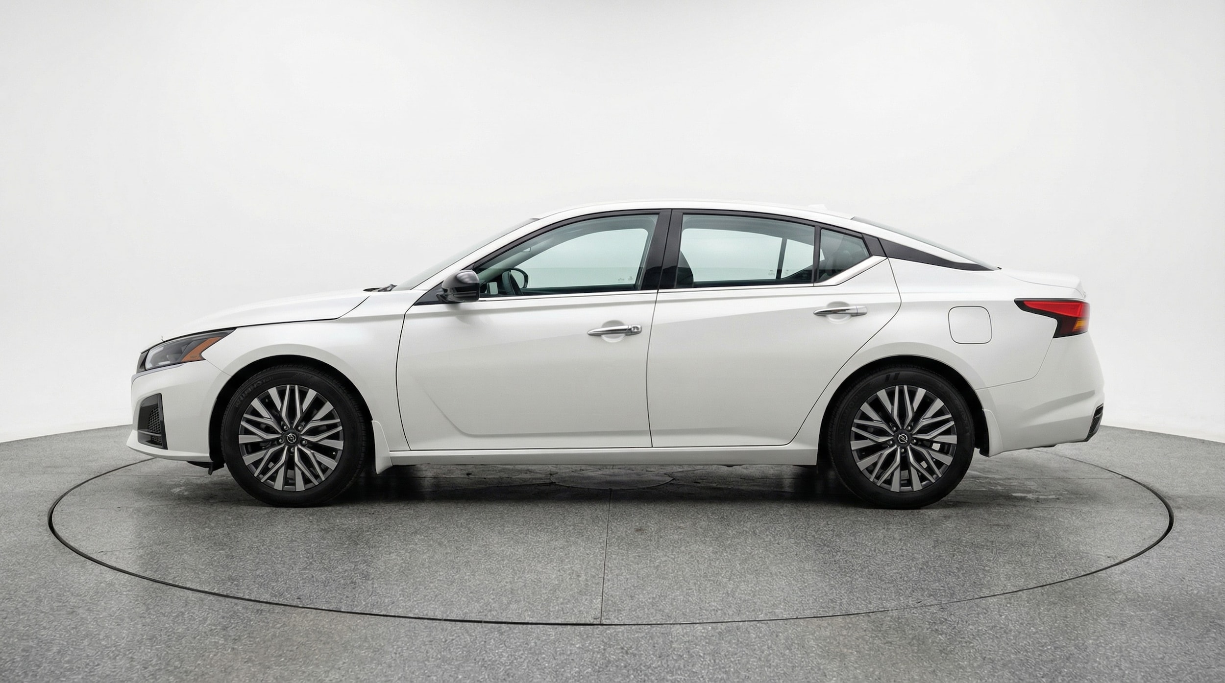 Thumbnail: 2025 Nissan Altima - 4