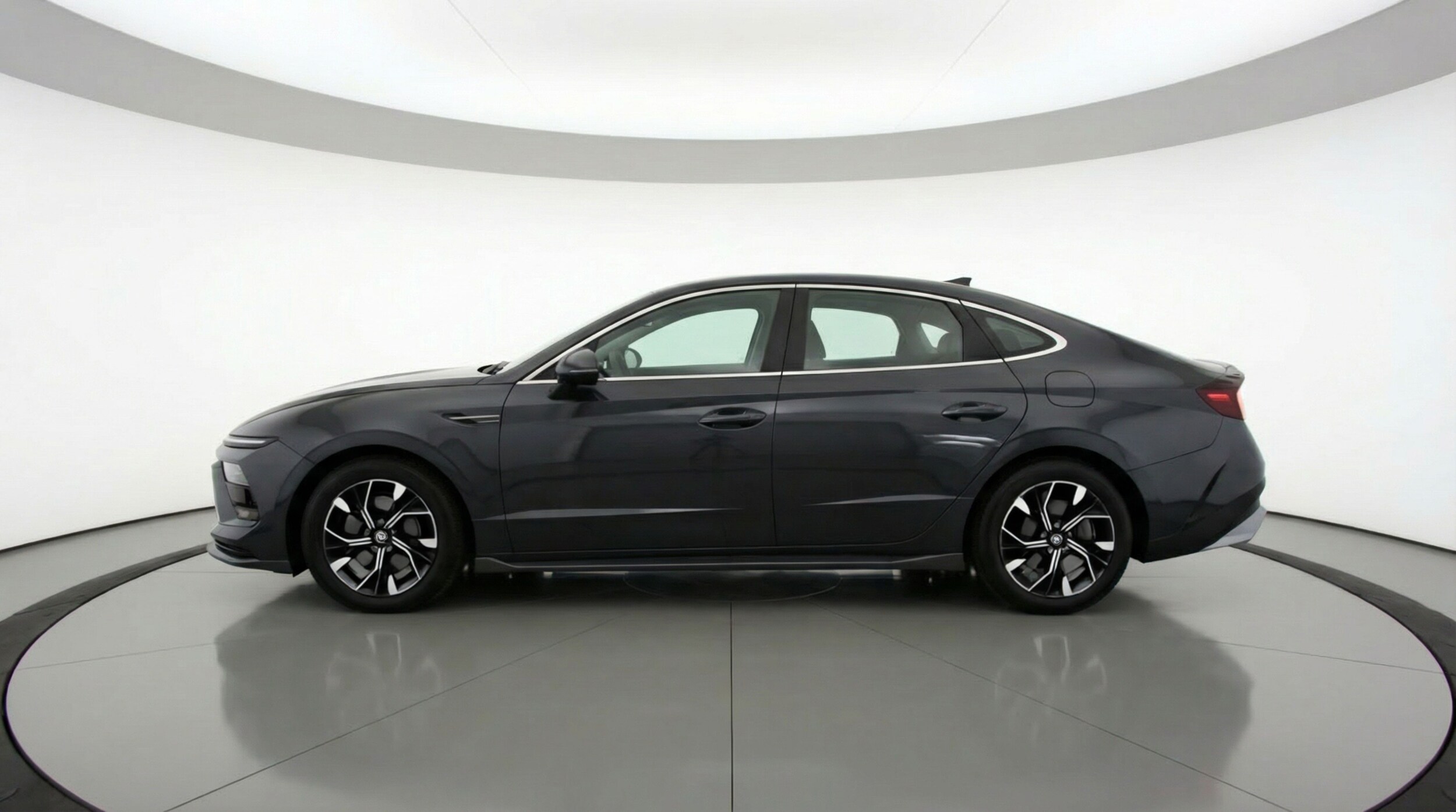 Thumbnail: 2025 Hyundai Sonata - 4