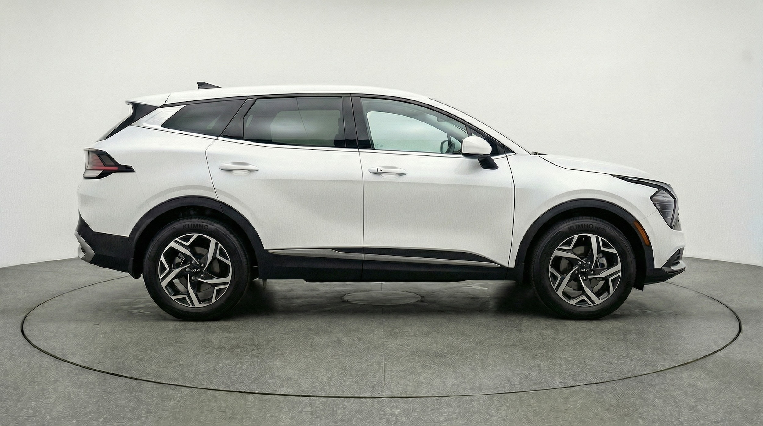 Thumbnail: 2025 Kia Sportage - 8