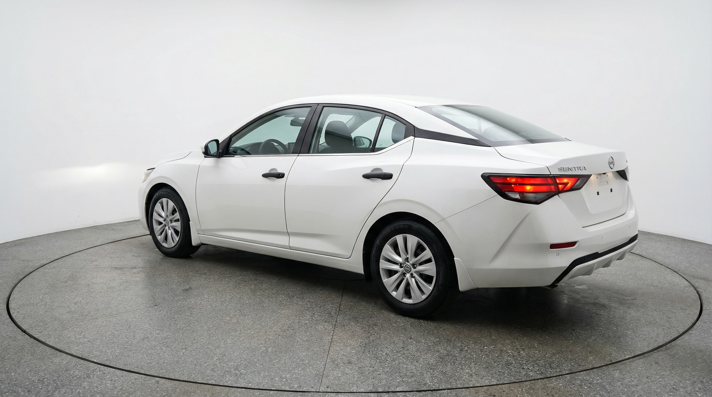 Thumbnail: 2025 Nissan Sentra - 5