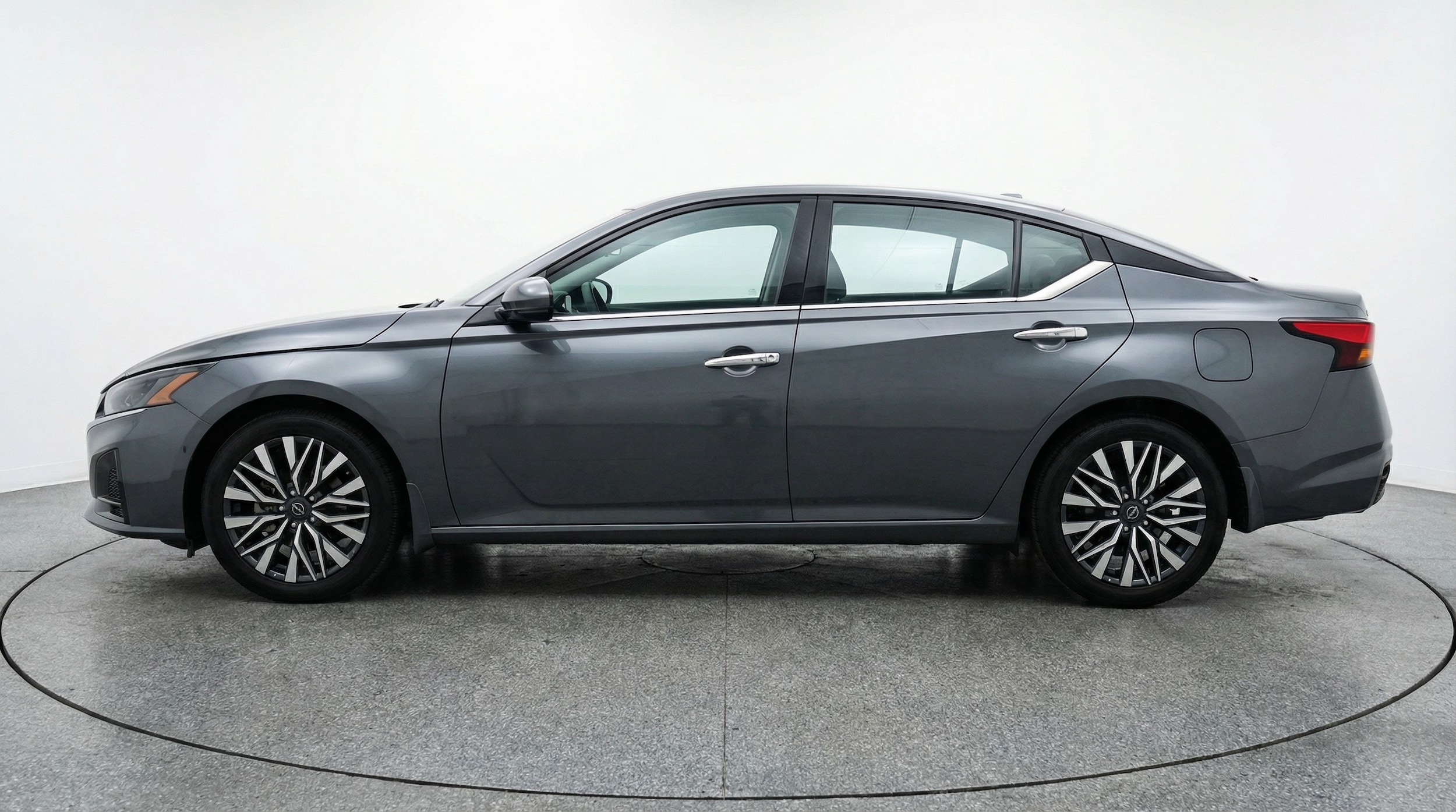 Thumbnail: 2025 Nissan Altima - 4