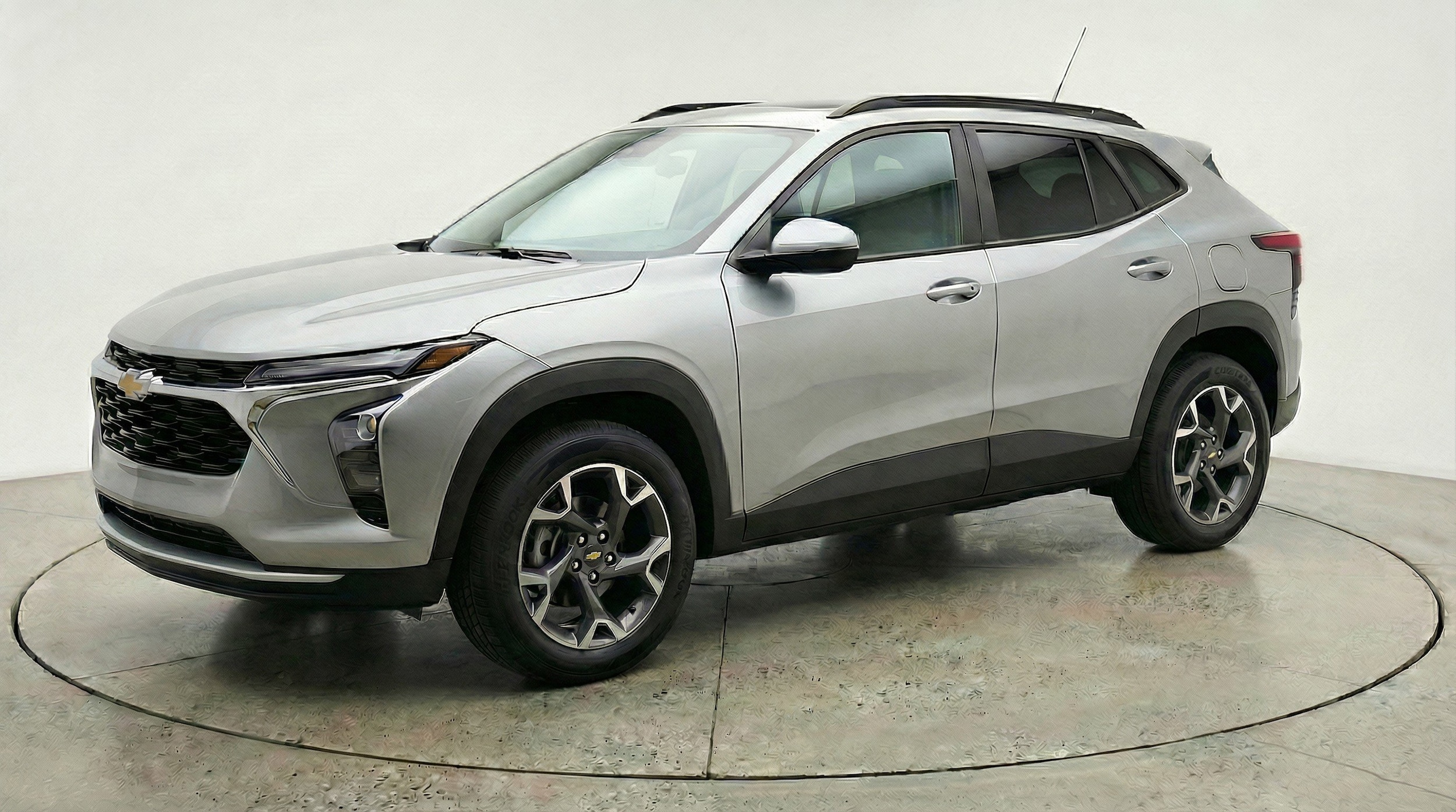 Thumbnail: 2025 Chevrolet Trax - 3