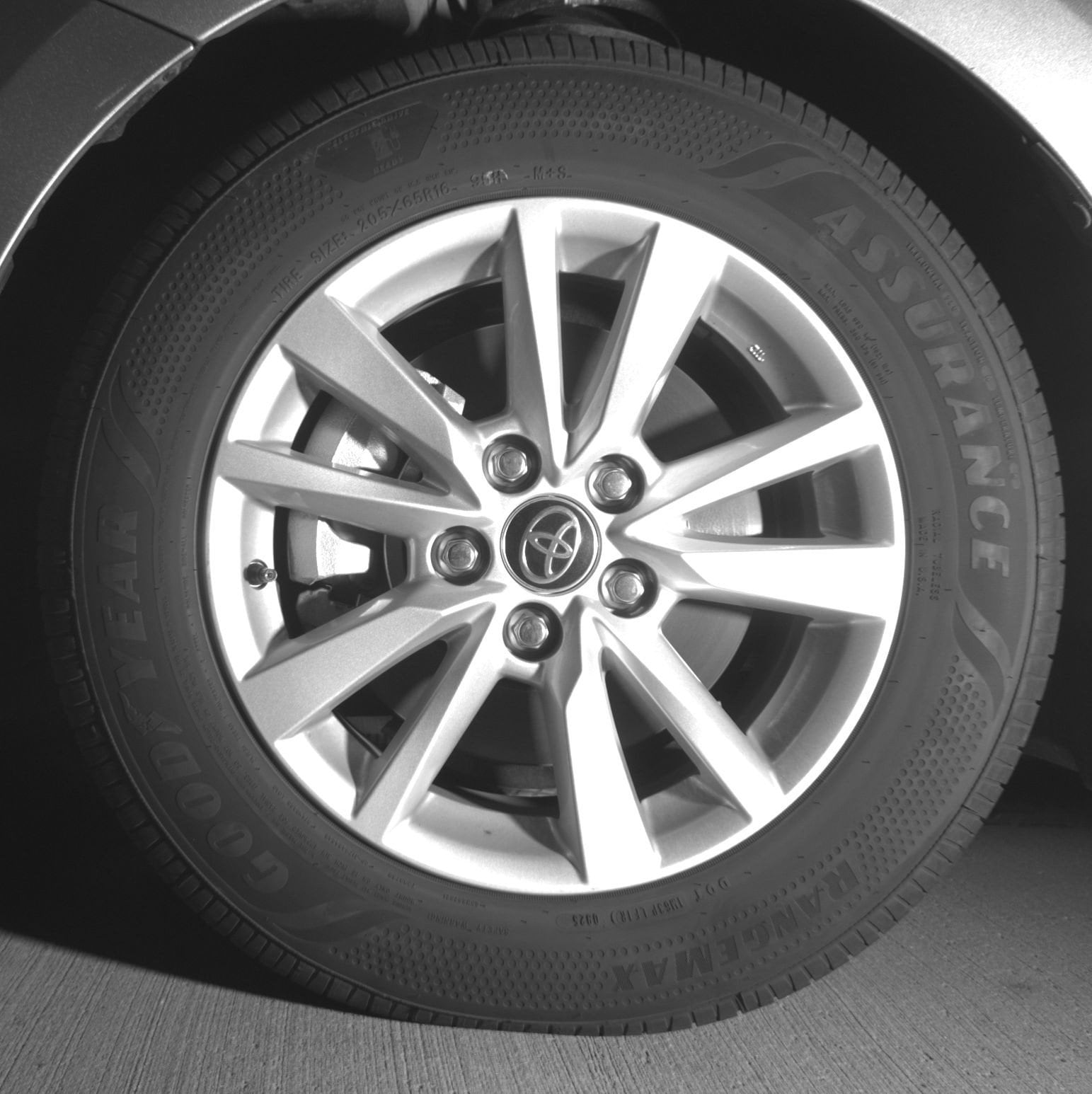 Thumbnail: 2025 Toyota Camry - 12