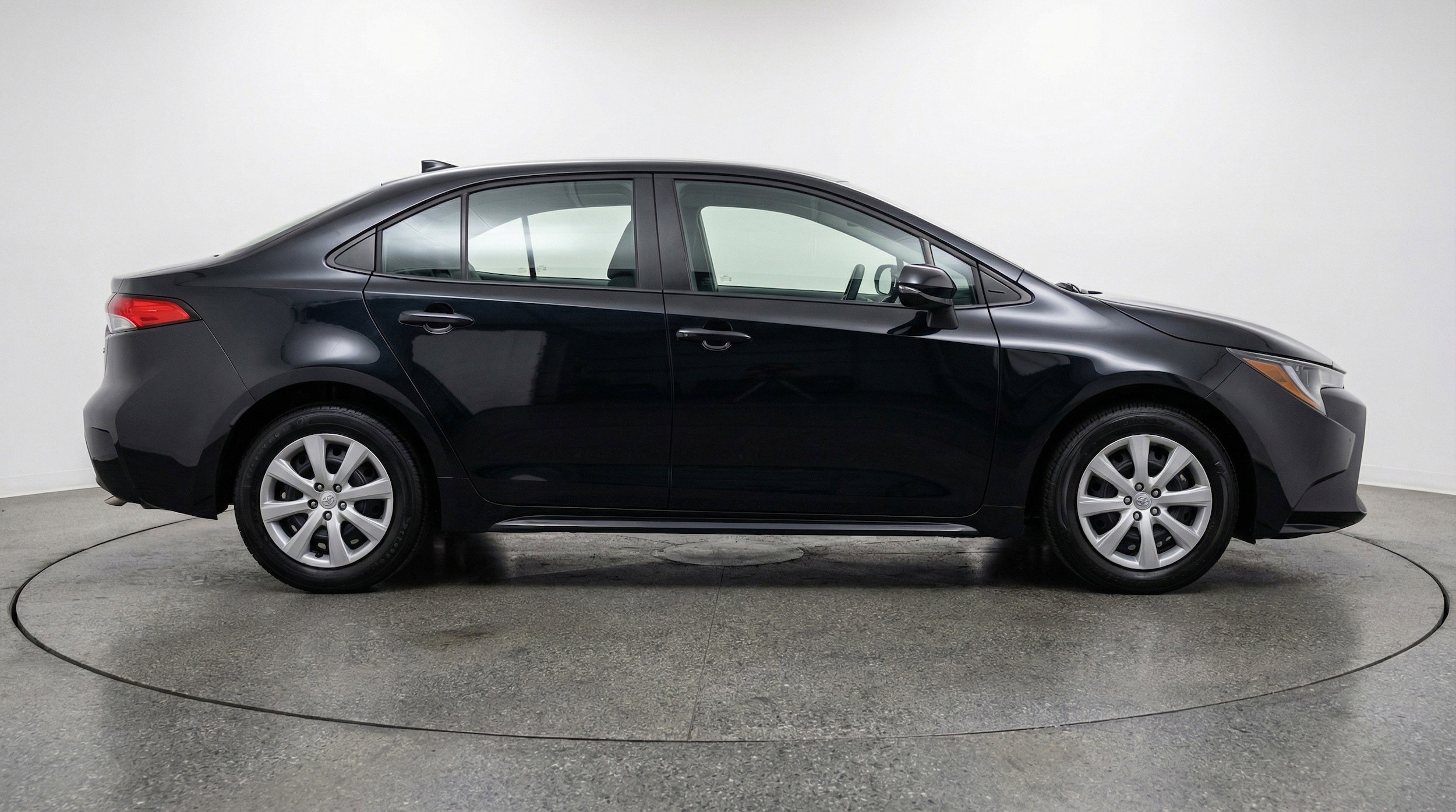 Thumbnail: 2025 Toyota Corolla - 11