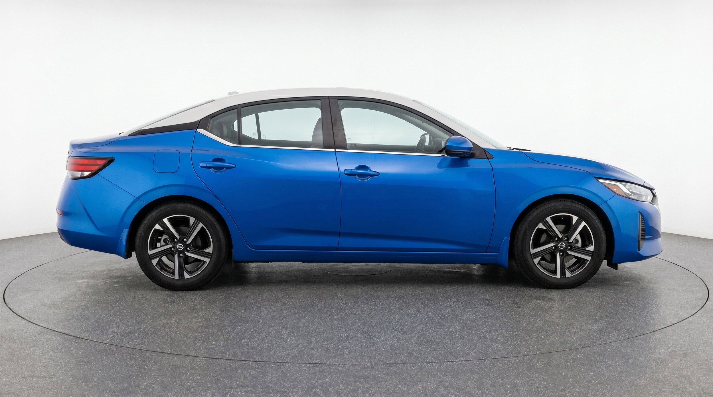 Thumbnail: 2025 Nissan Sentra - 11