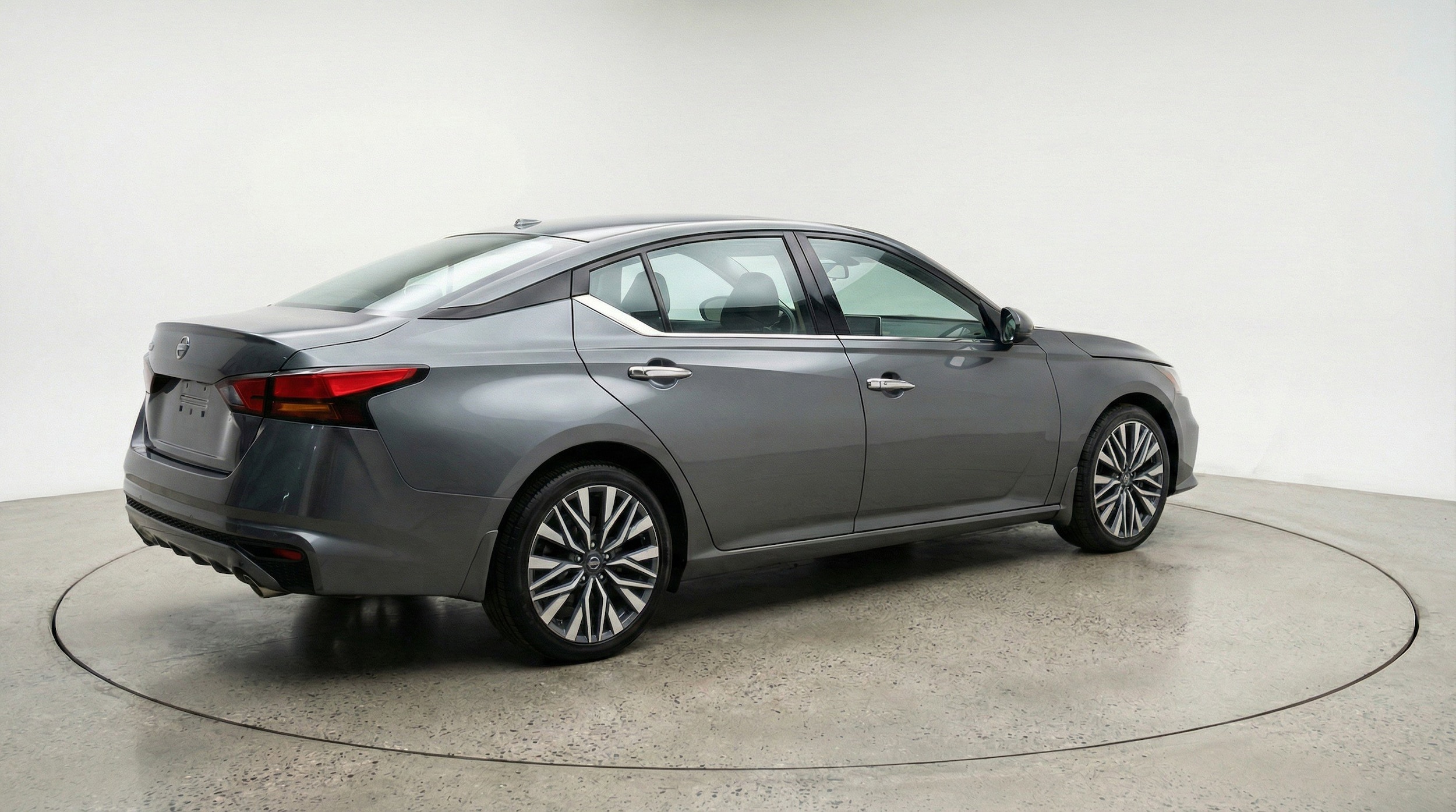 Thumbnail: 2025 Nissan Altima - 9