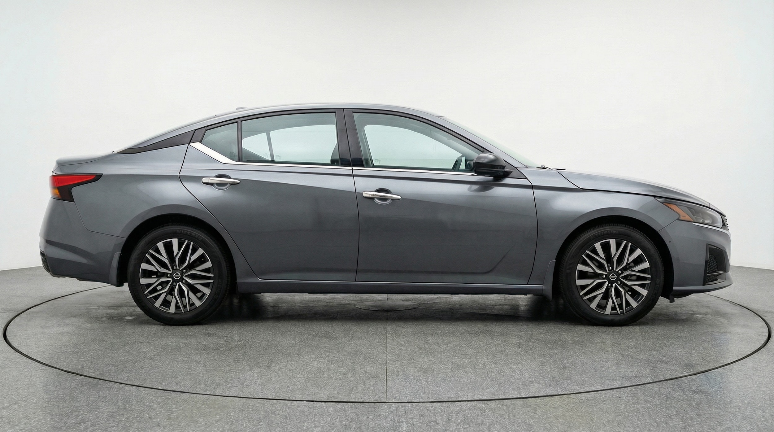 Thumbnail: 2025 Nissan Altima - 8