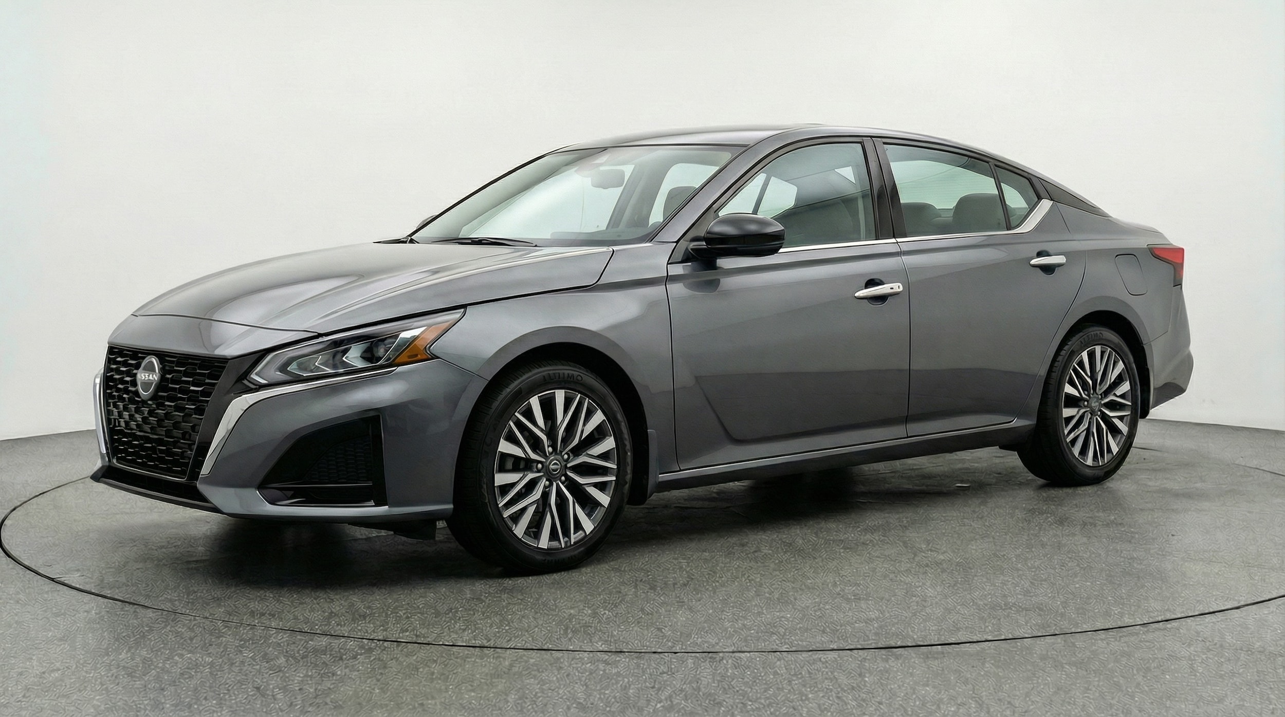 Thumbnail: 2025 Nissan Altima - 3