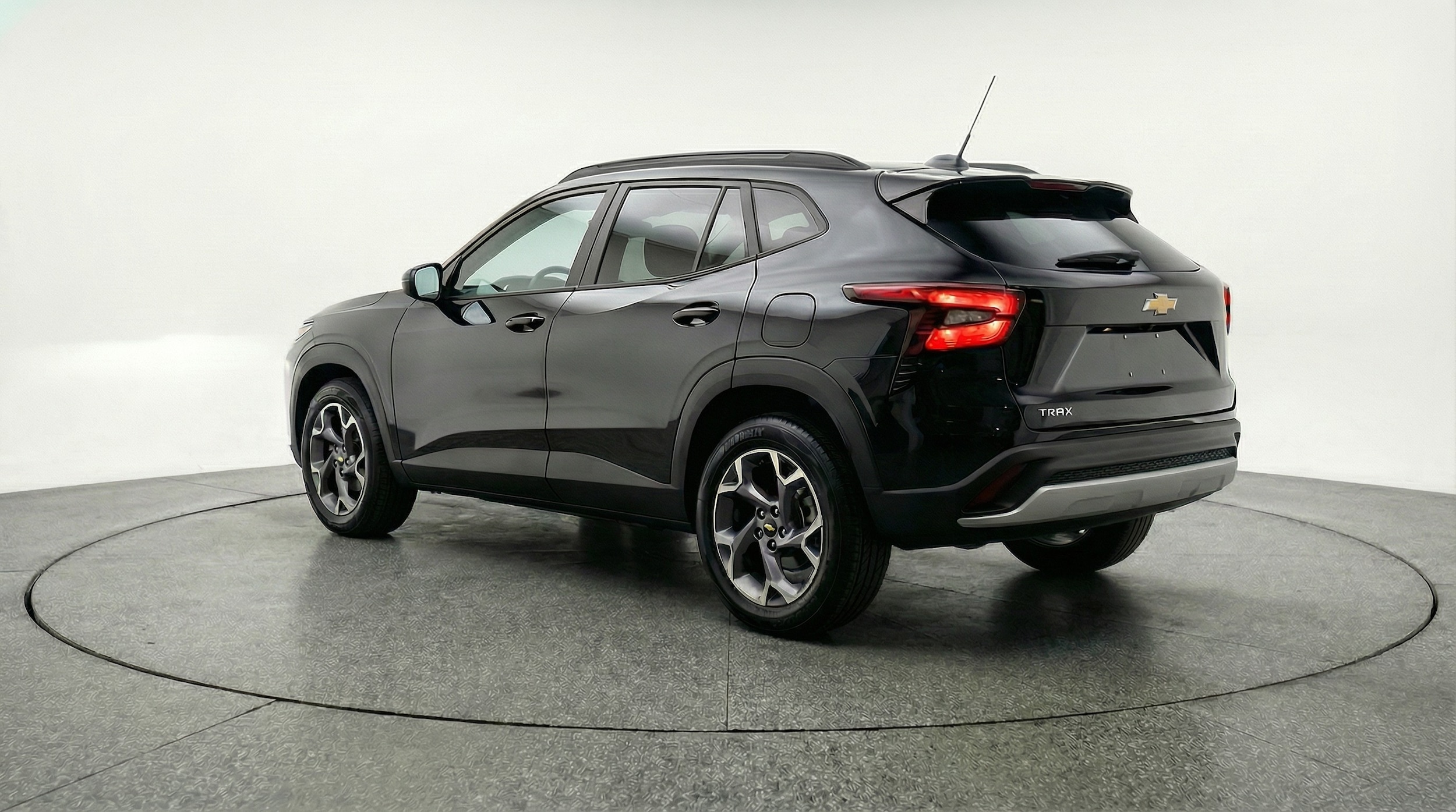 Thumbnail: 2025 Chevrolet Trax - 5