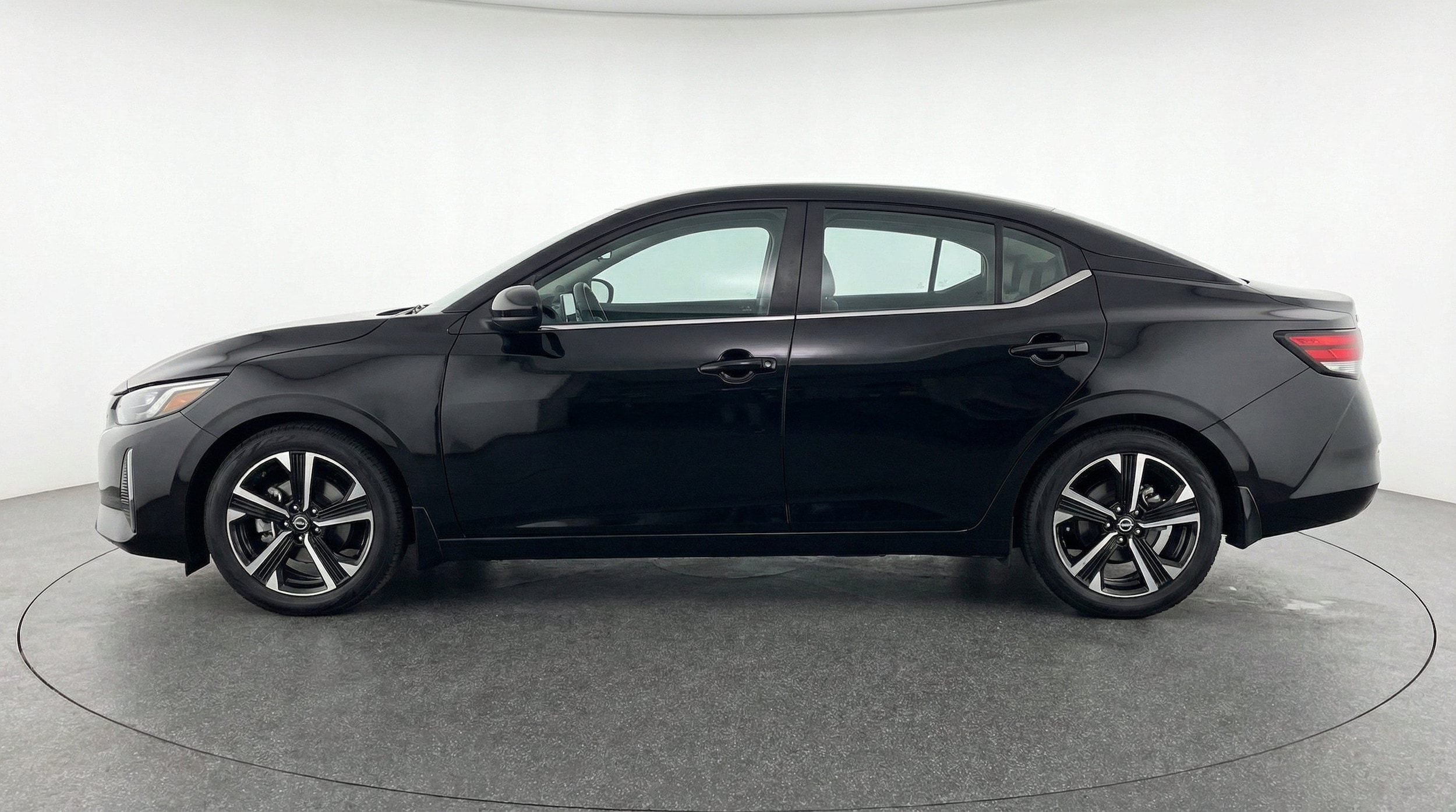 Thumbnail: 2025 Nissan Sentra - 5