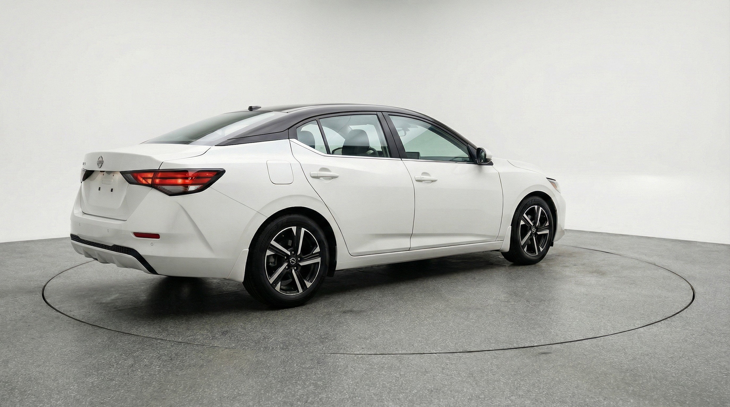 Thumbnail: 2025 Nissan Sentra - 9