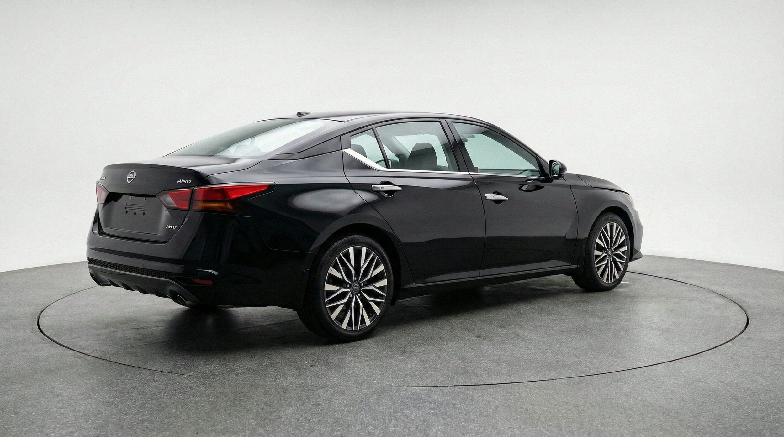 Thumbnail: 2025 Nissan Altima - 9