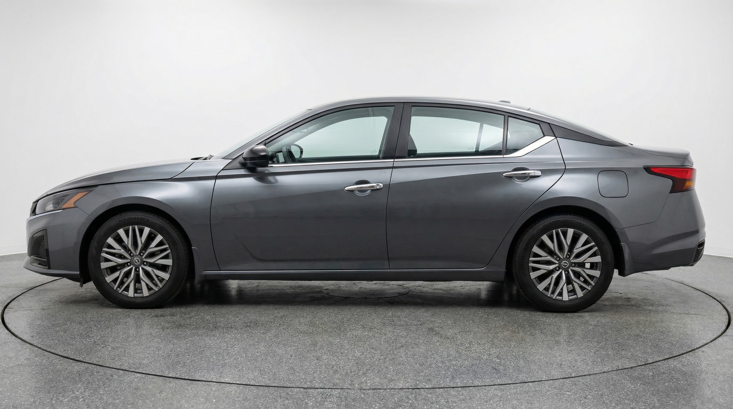 Thumbnail: 2025 Nissan Altima - 4