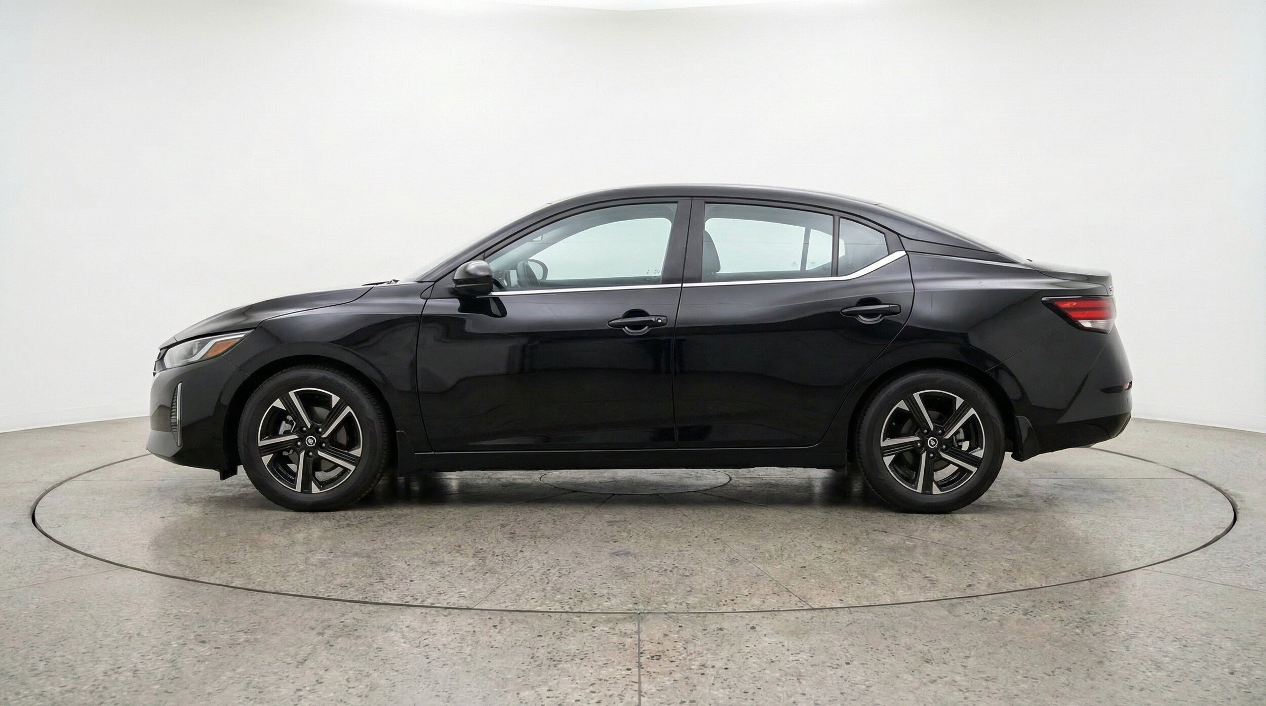 Thumbnail: 2025 Nissan Sentra - 5
