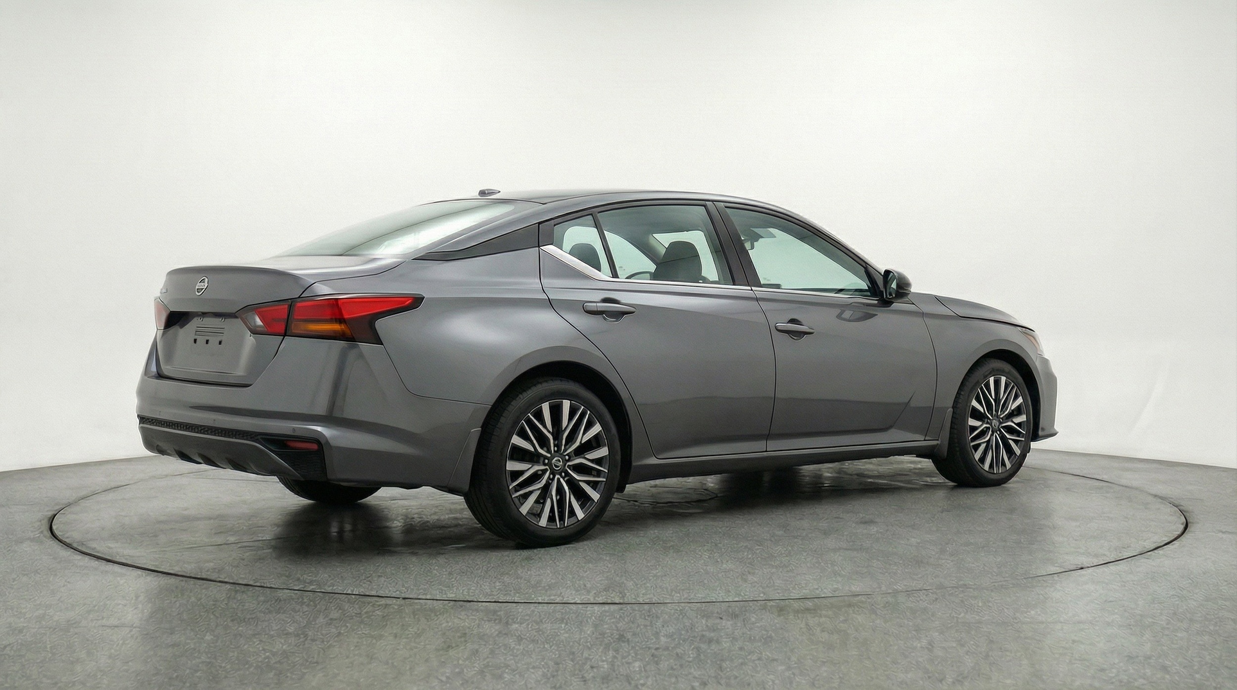 Thumbnail: 2025 Nissan Altima - 9