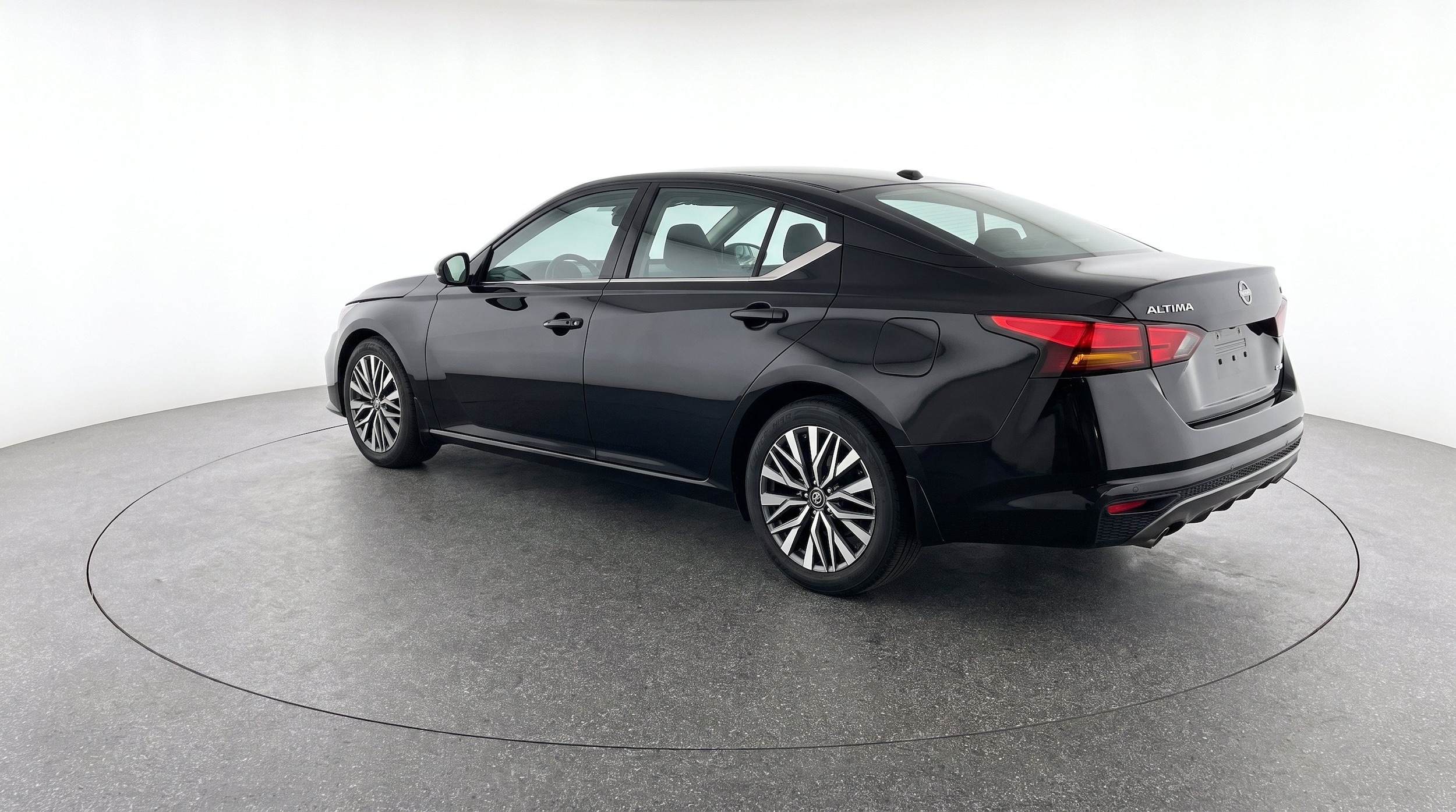 Thumbnail: 2025 Nissan Altima - 6