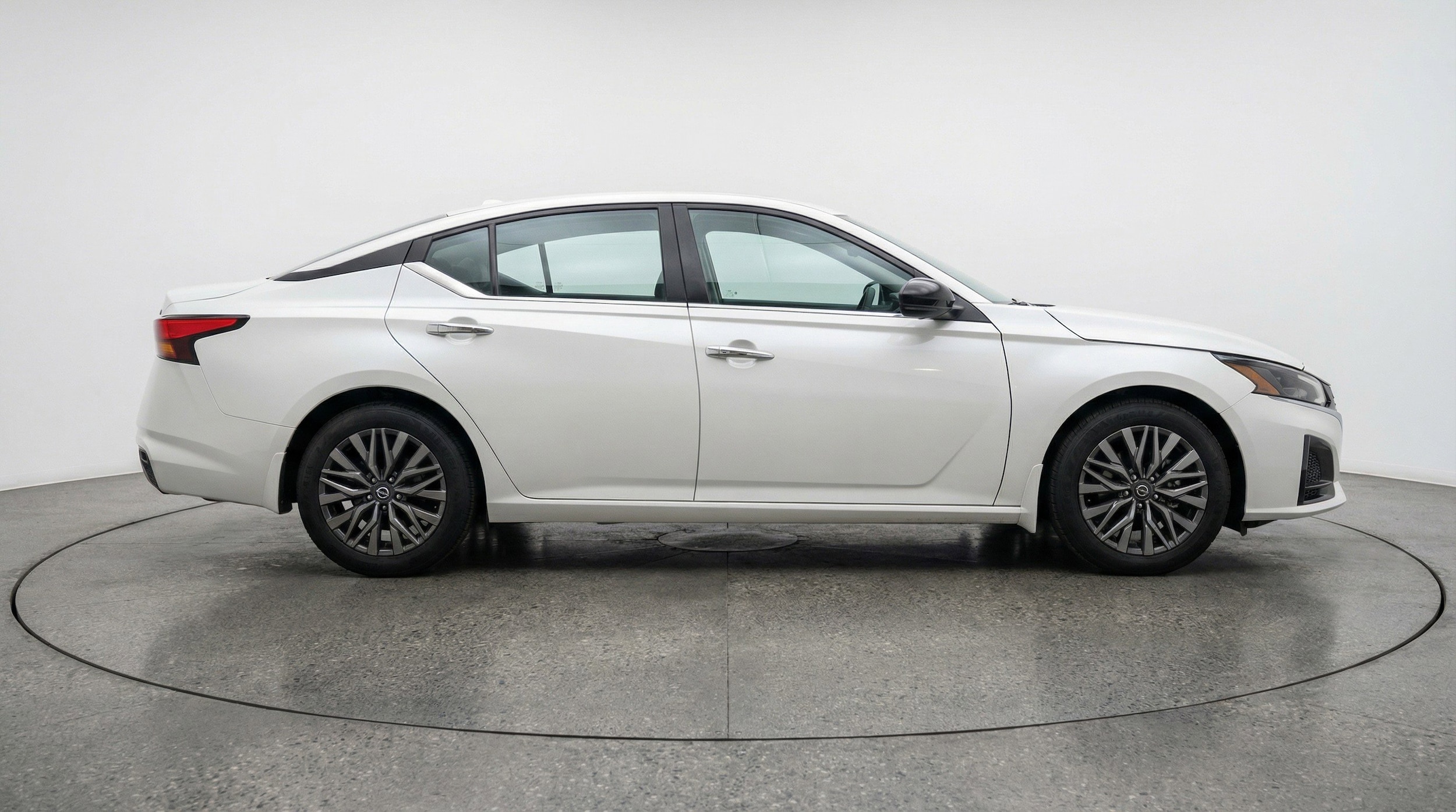 Thumbnail: 2025 Nissan Altima - 11