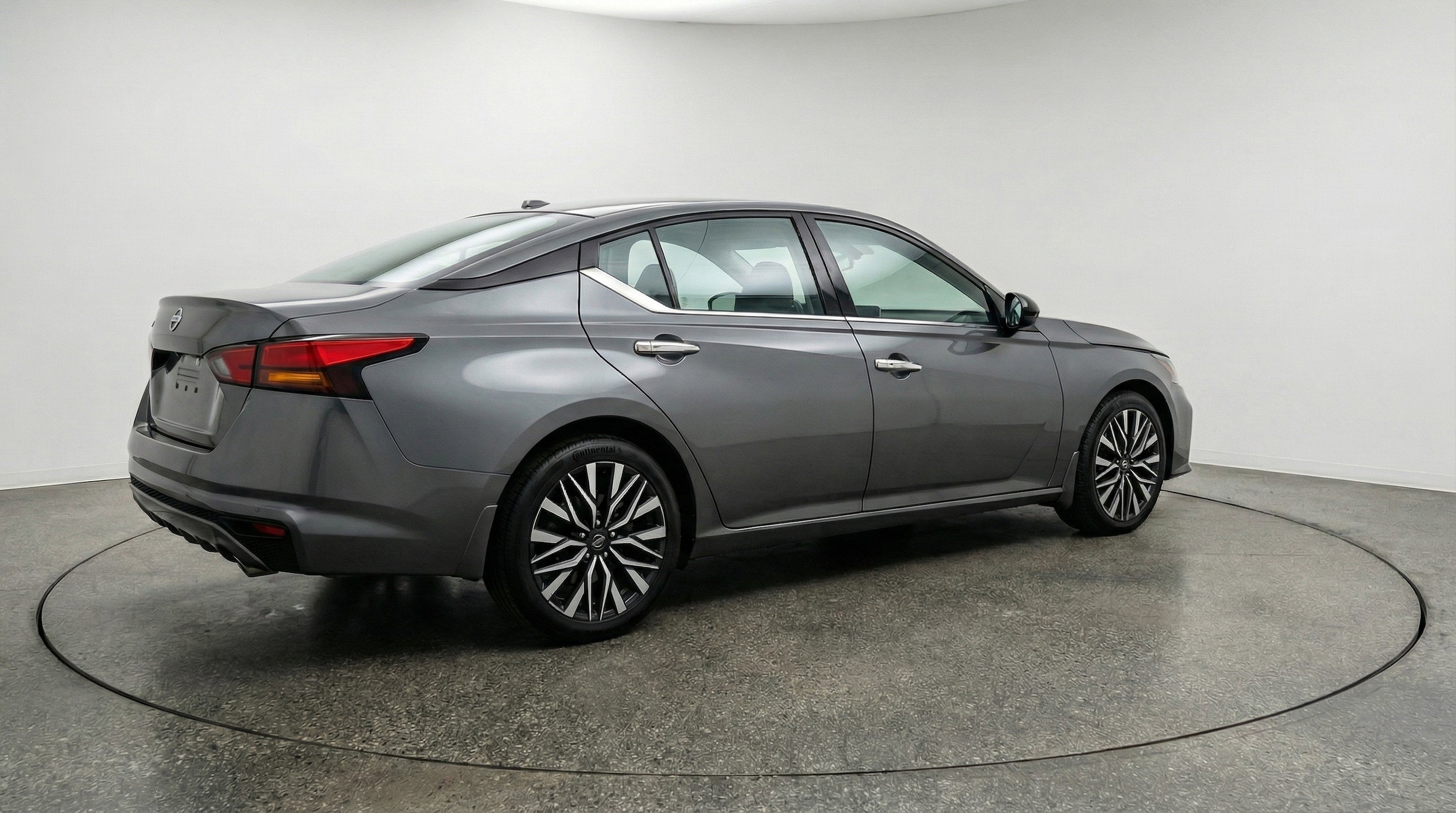 Thumbnail: 2025 Nissan Altima - 9