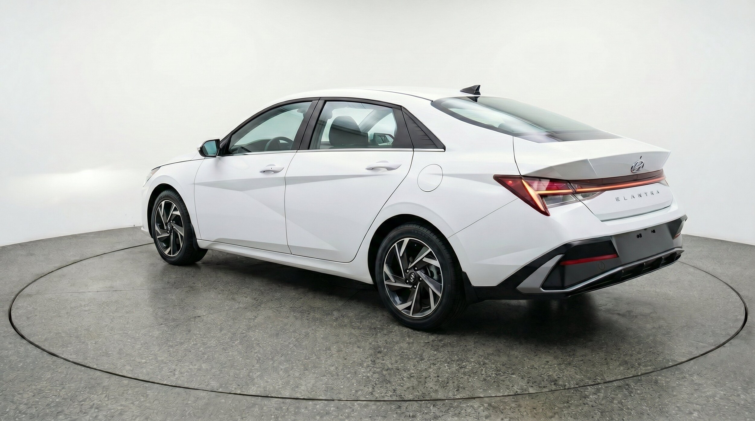 Thumbnail: 2025 Hyundai Elantra - 6