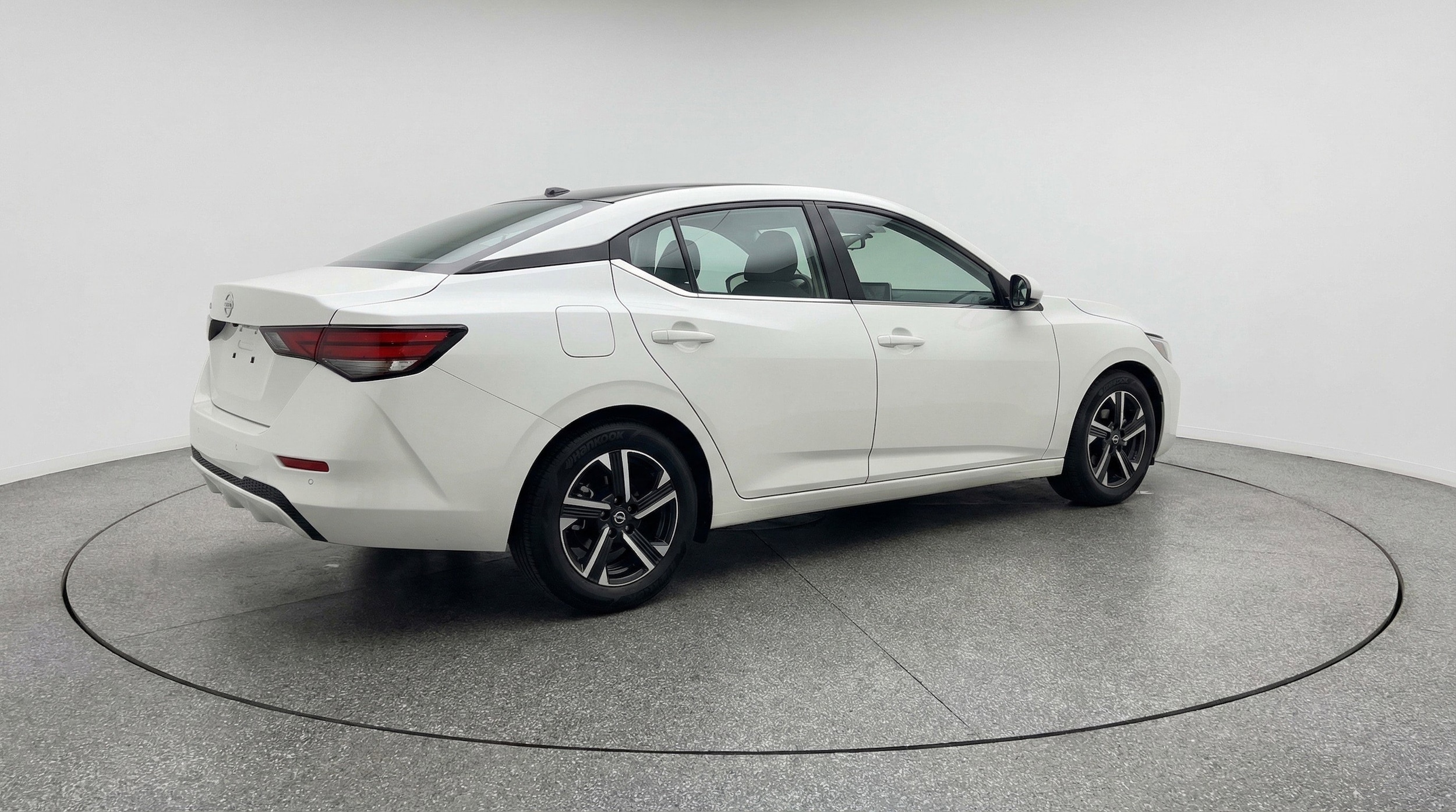 Thumbnail: 2025 Nissan Sentra - 9