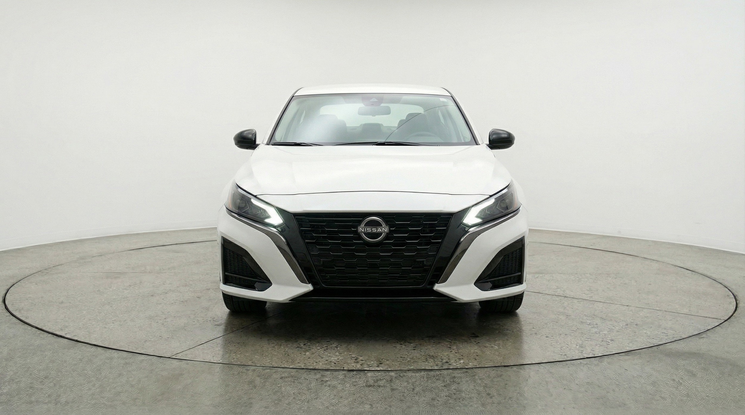 Thumbnail: 2025 Nissan Altima - 2