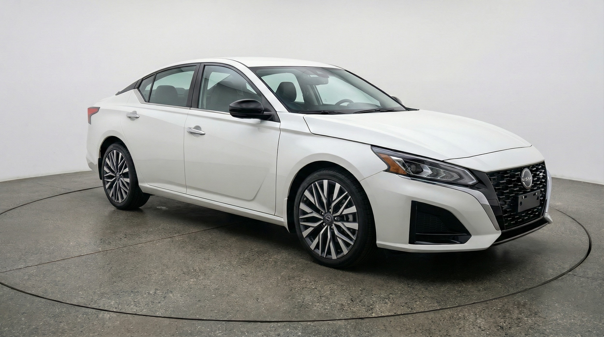 Thumbnail: 2025 Nissan Altima - 1