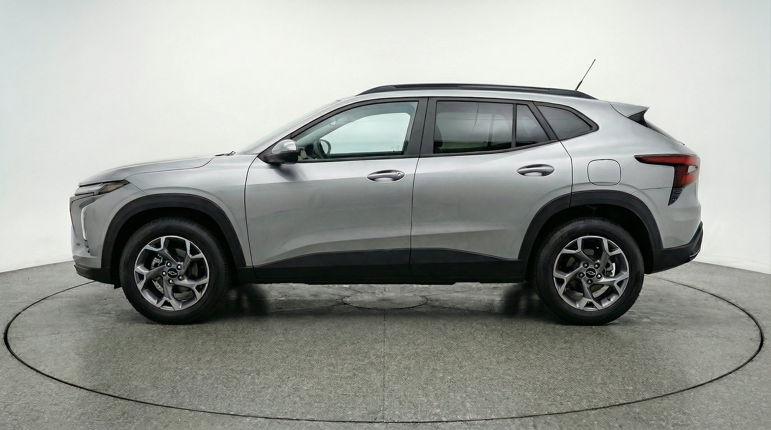 Thumbnail: 2025 Chevrolet Trax - 5