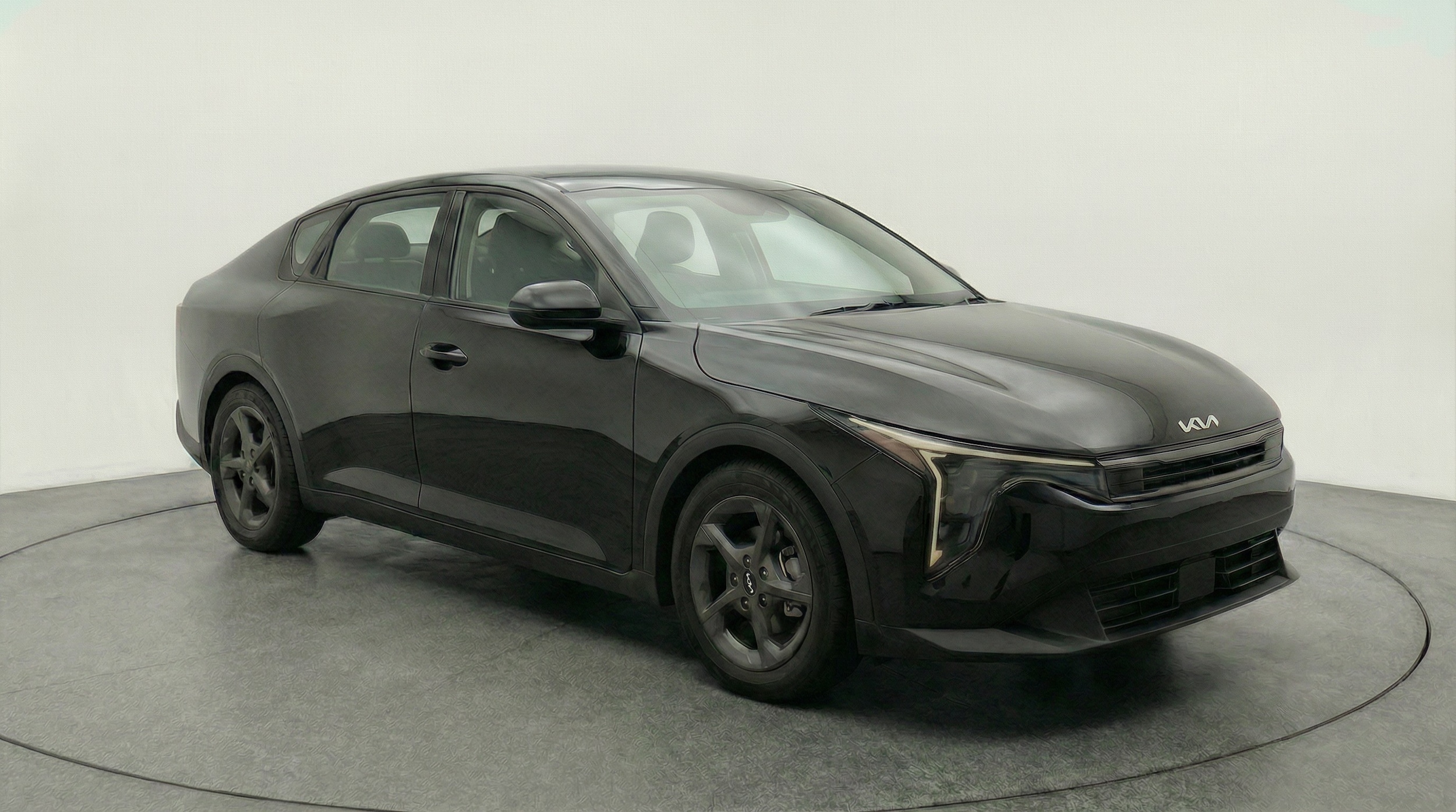 Thumbnail: 2025 Kia K4 - 1