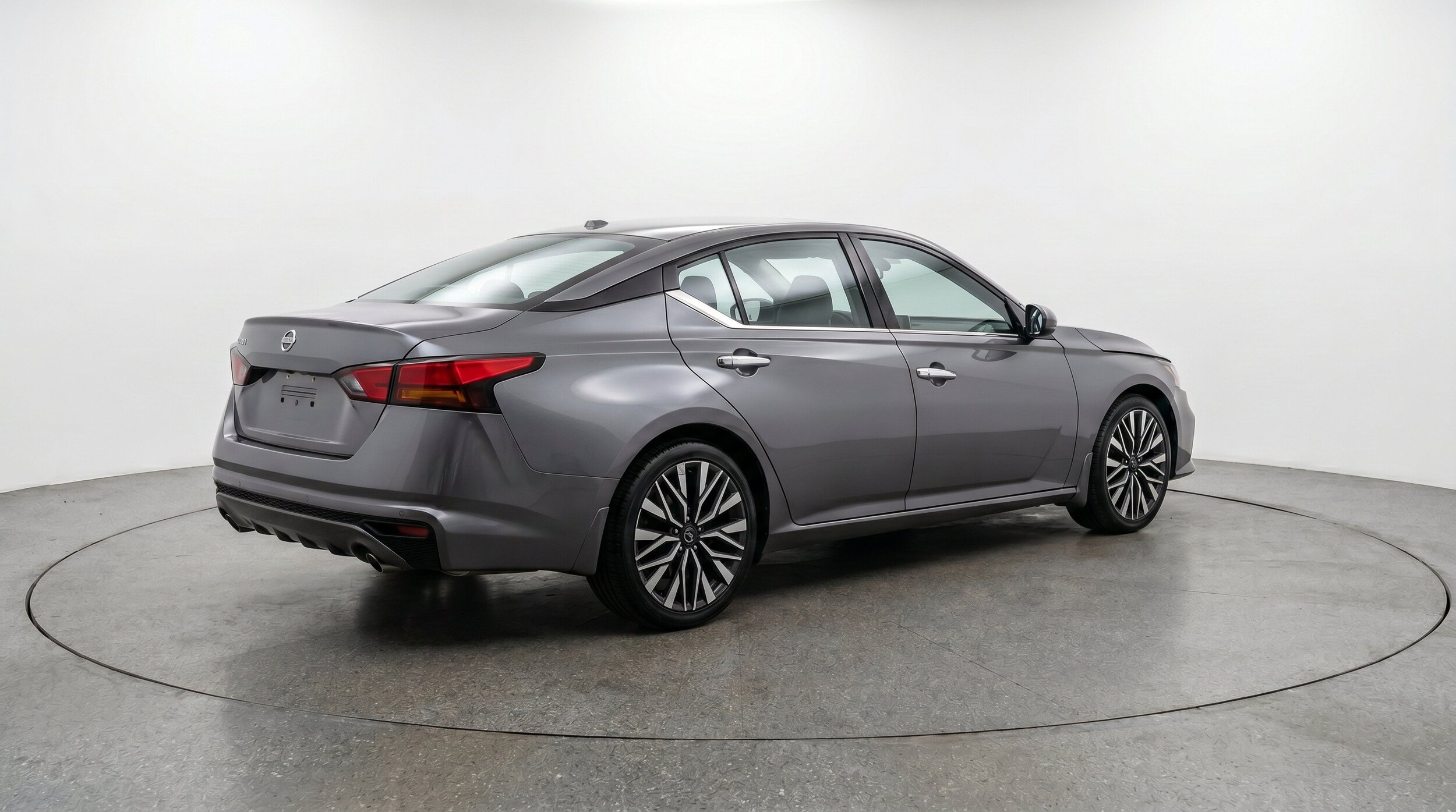 Thumbnail: 2025 Nissan Altima - 9