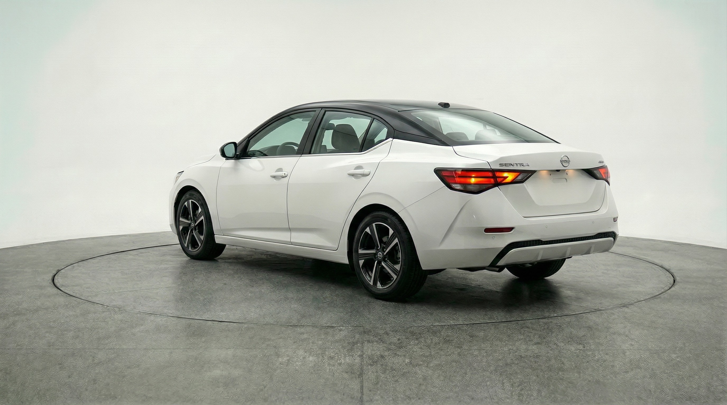 Thumbnail: 2025 Nissan Sentra - 5