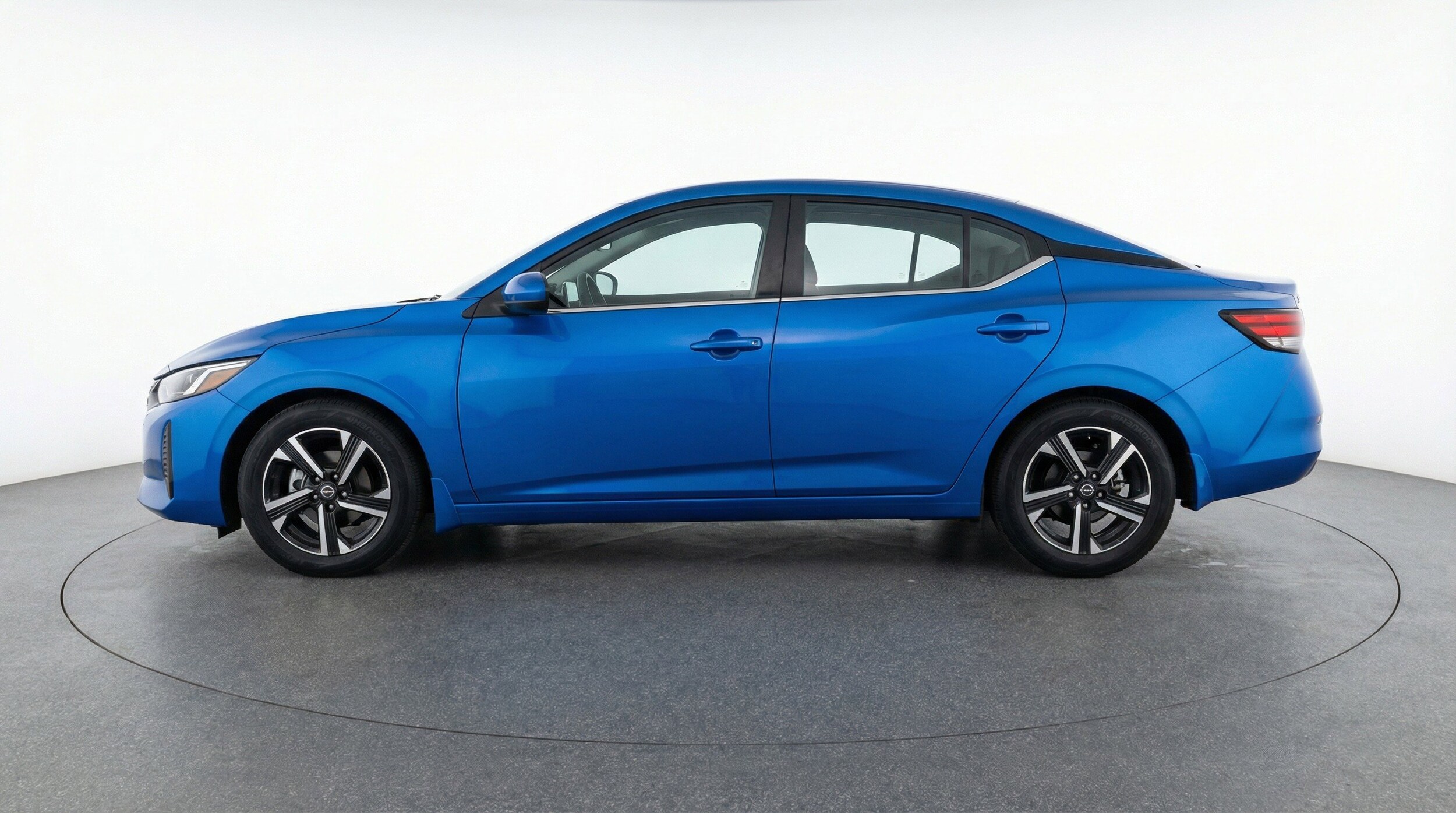Thumbnail: 2025 Nissan Sentra - 5