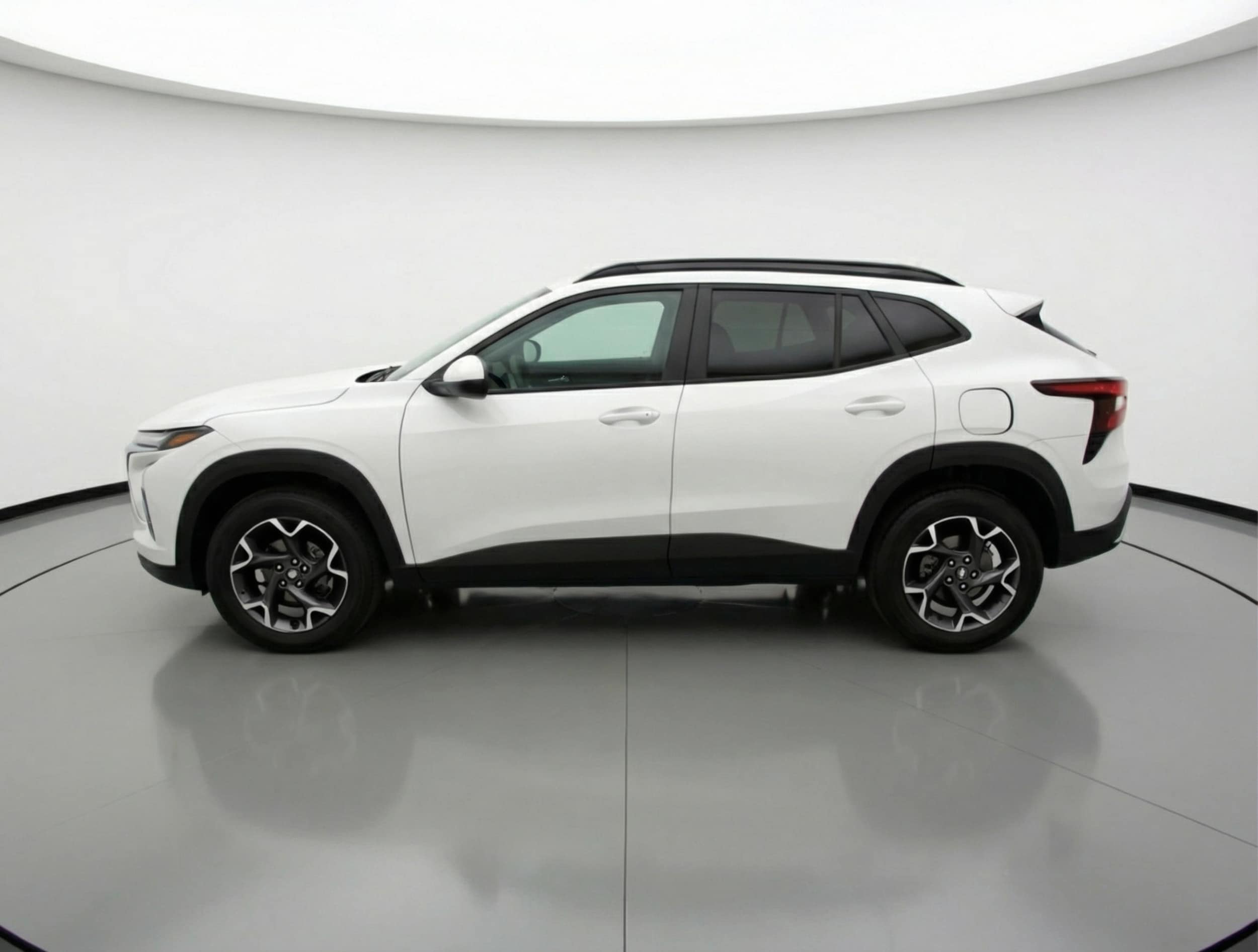 Thumbnail: 2025 Chevrolet Trax - 4